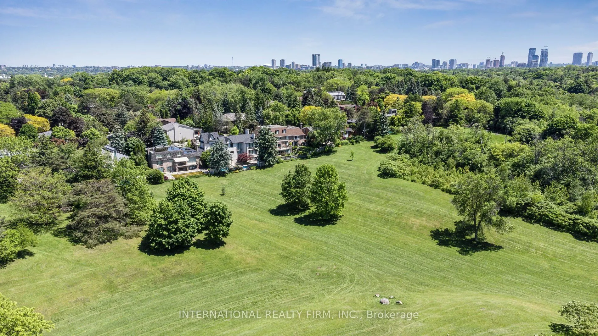 6 Penwood Crescent