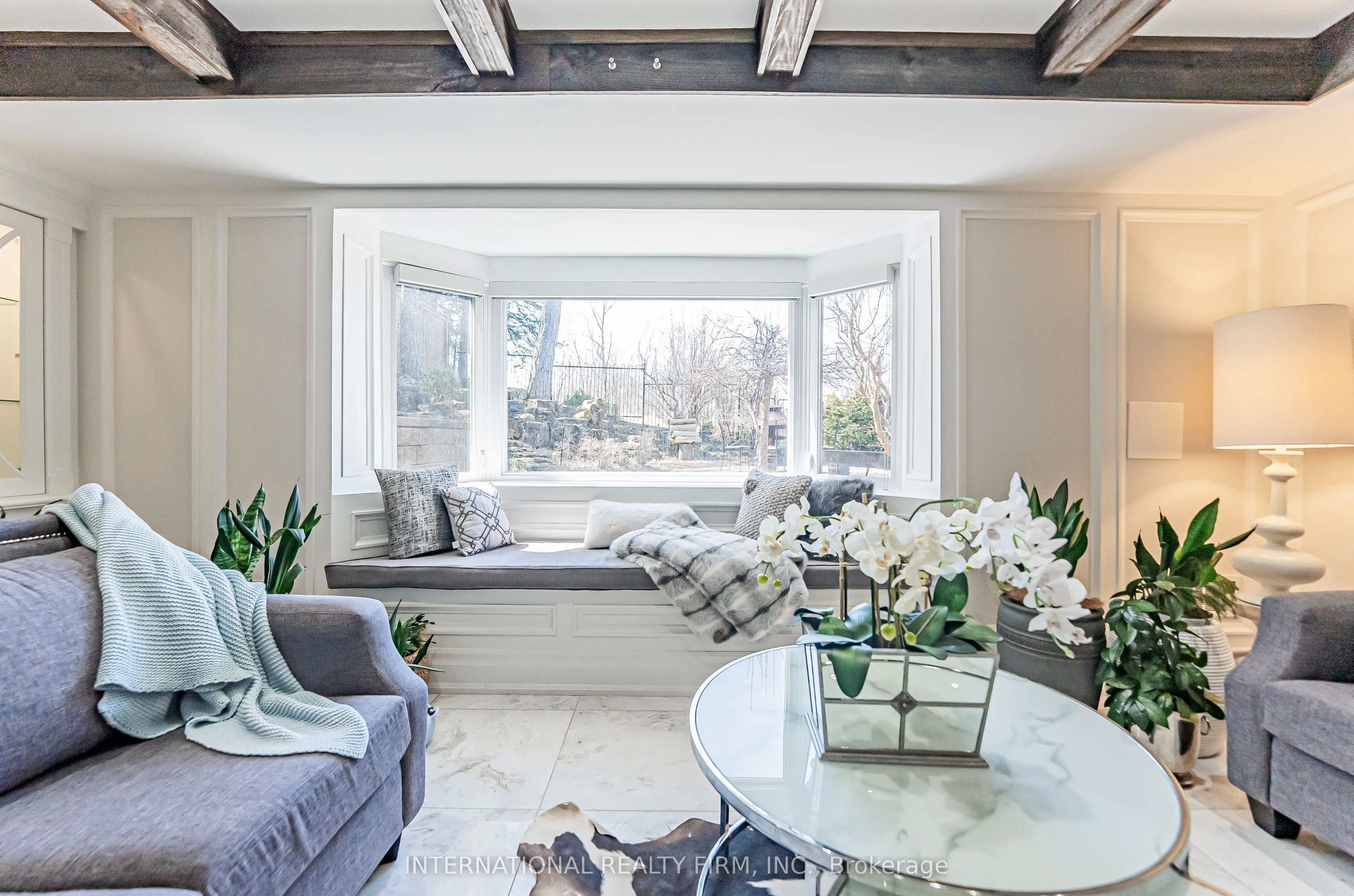 6 Penwood Crescent
