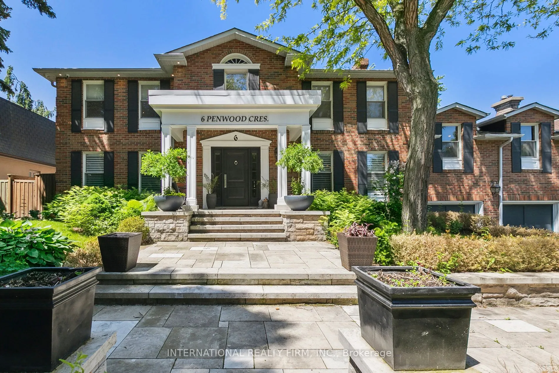 6 Penwood Crescent