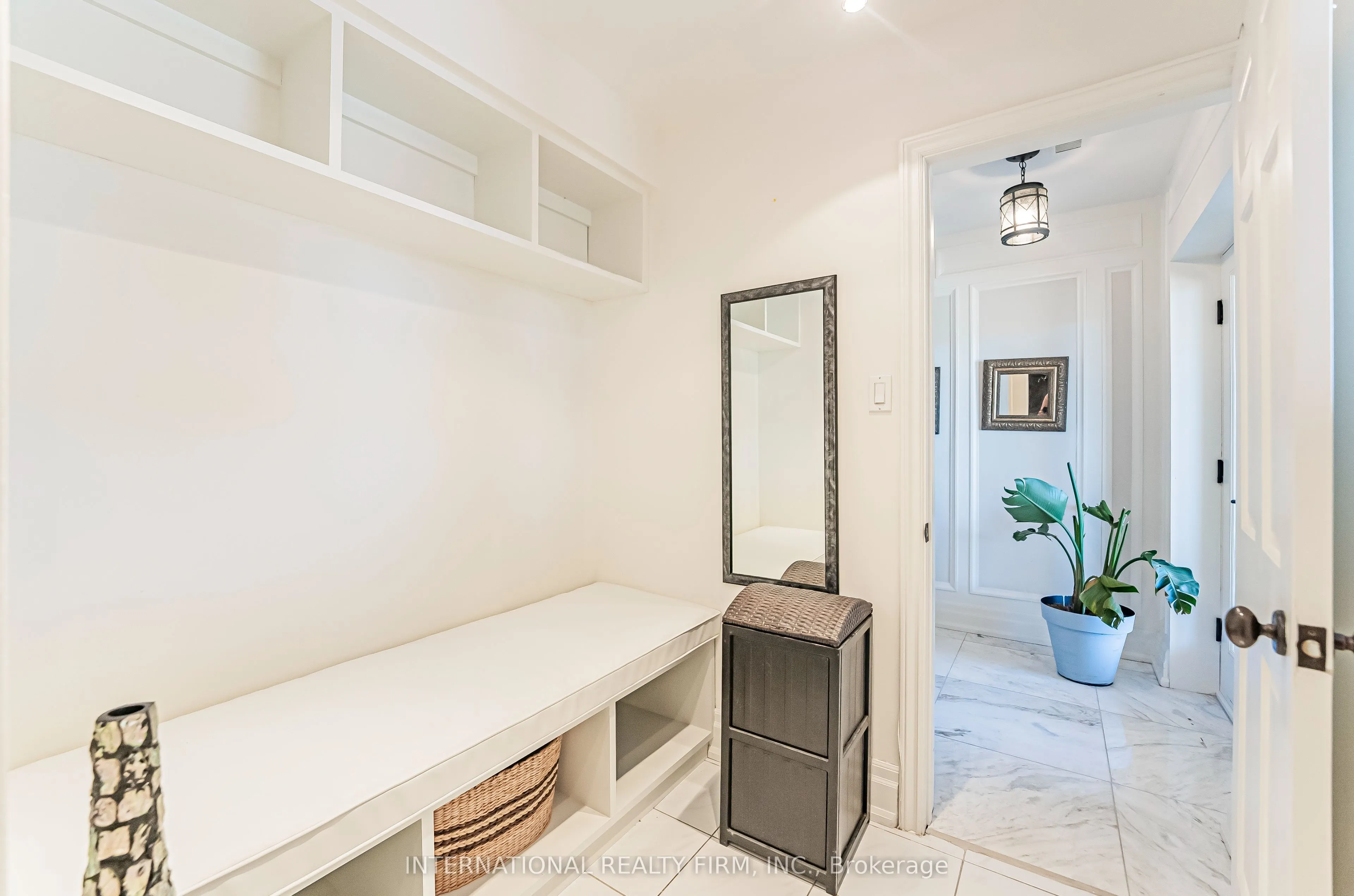 6 Penwood Crescent