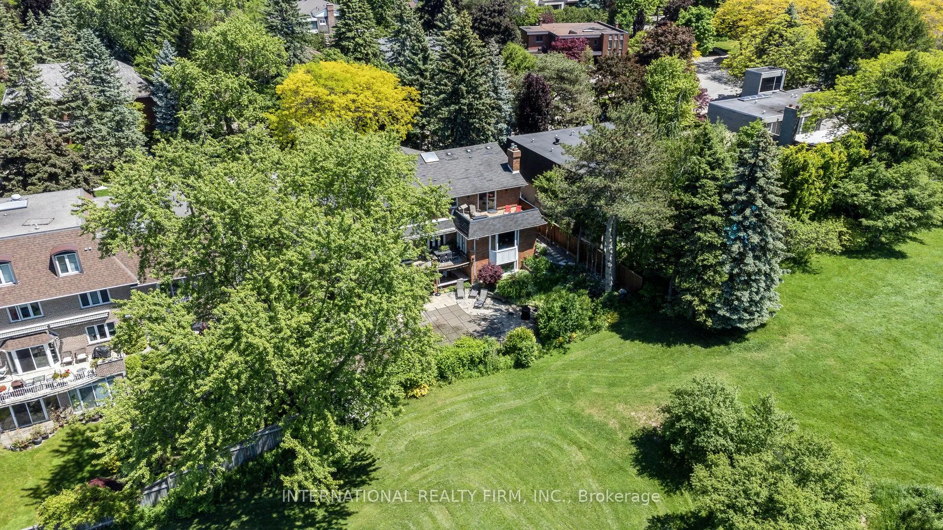 6 Penwood Crescent