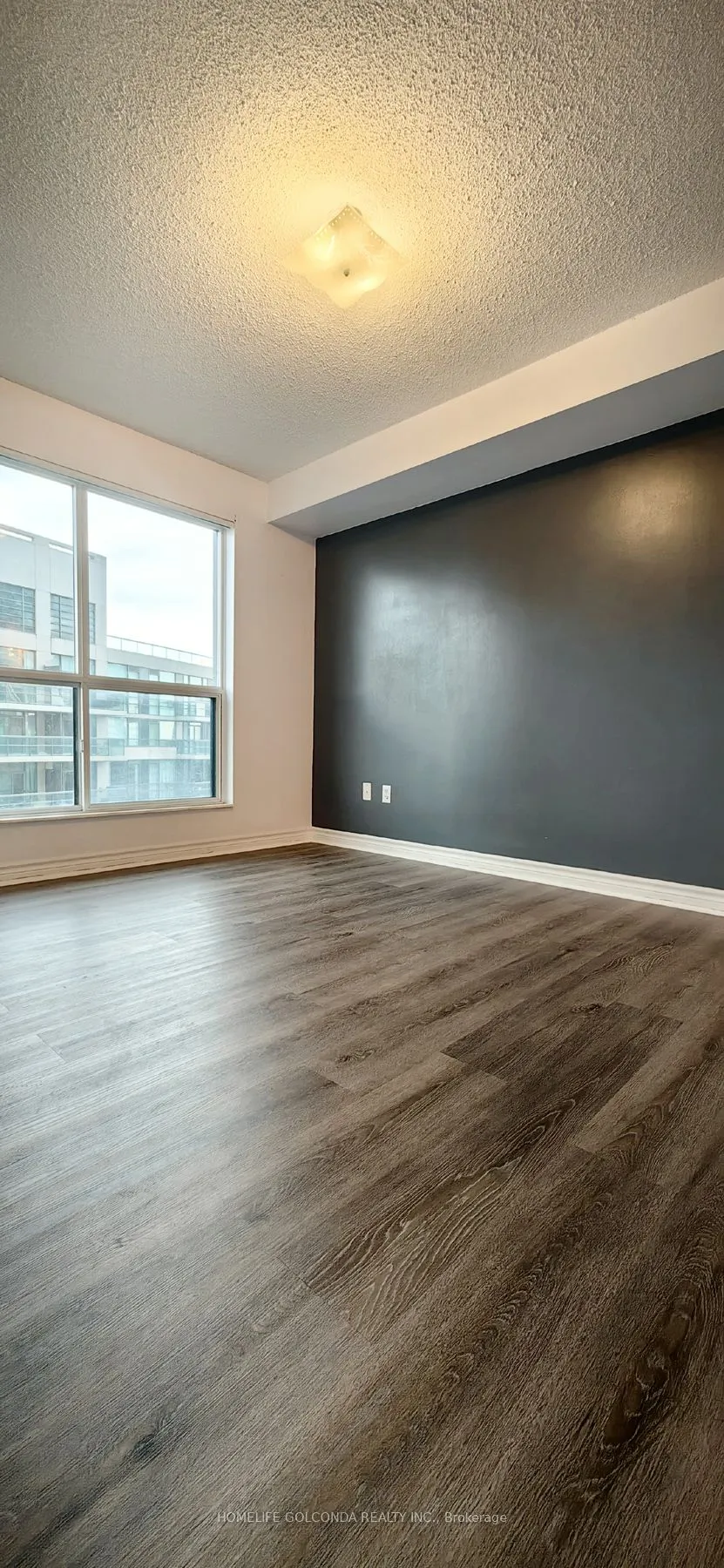 7 Lorraine Drive, #2306