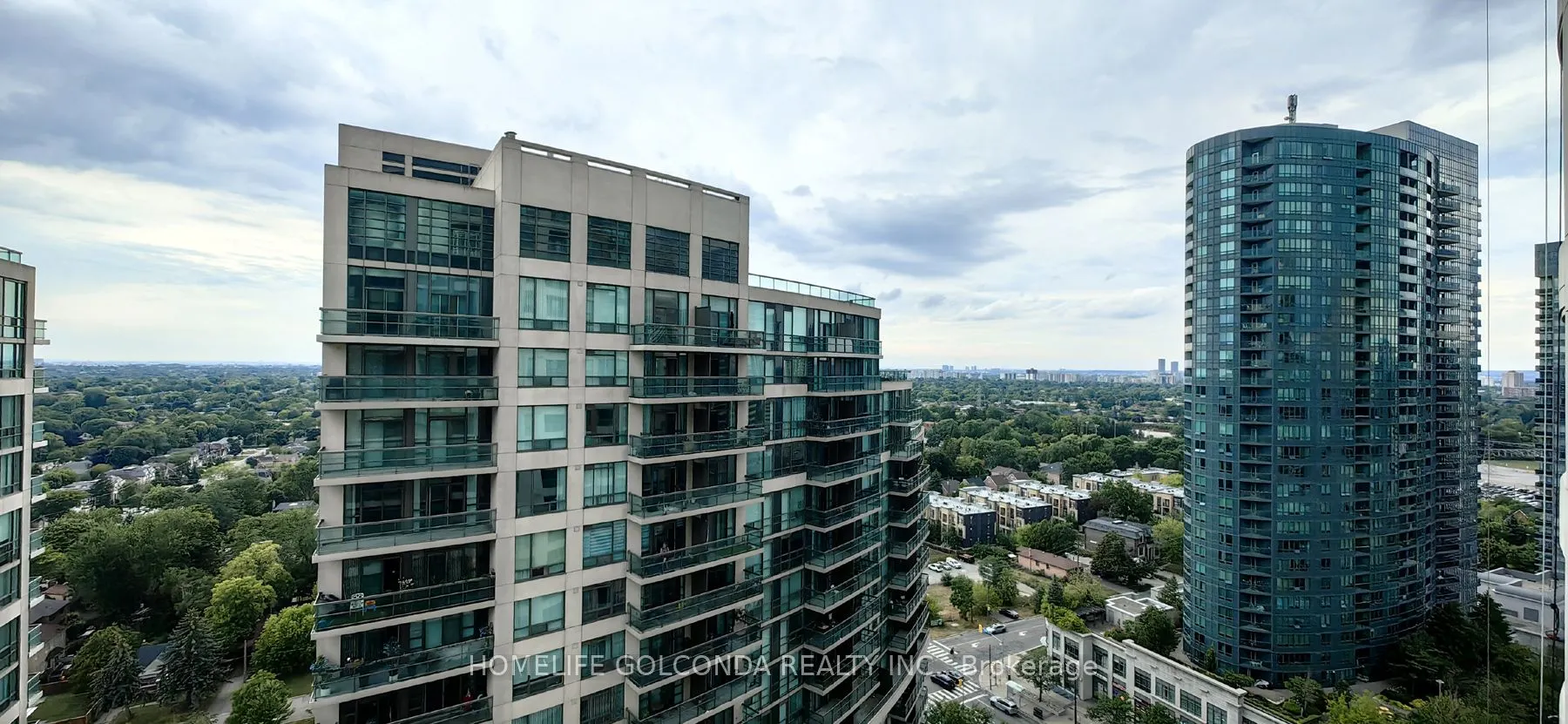 7 Lorraine Drive, #2306