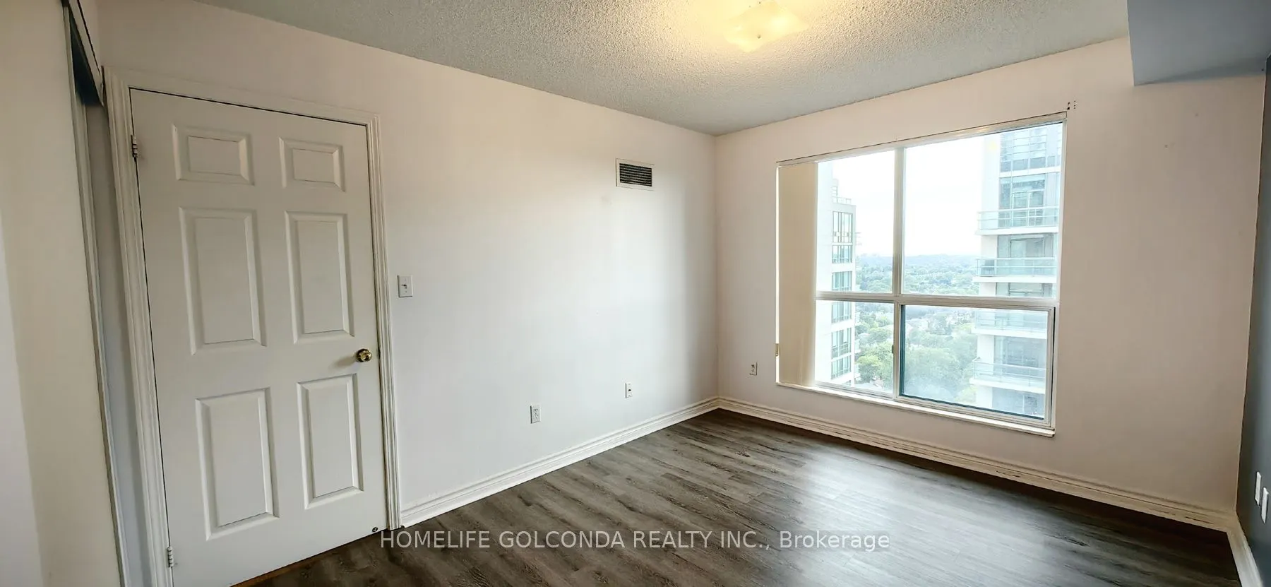 7 Lorraine Drive, #2306