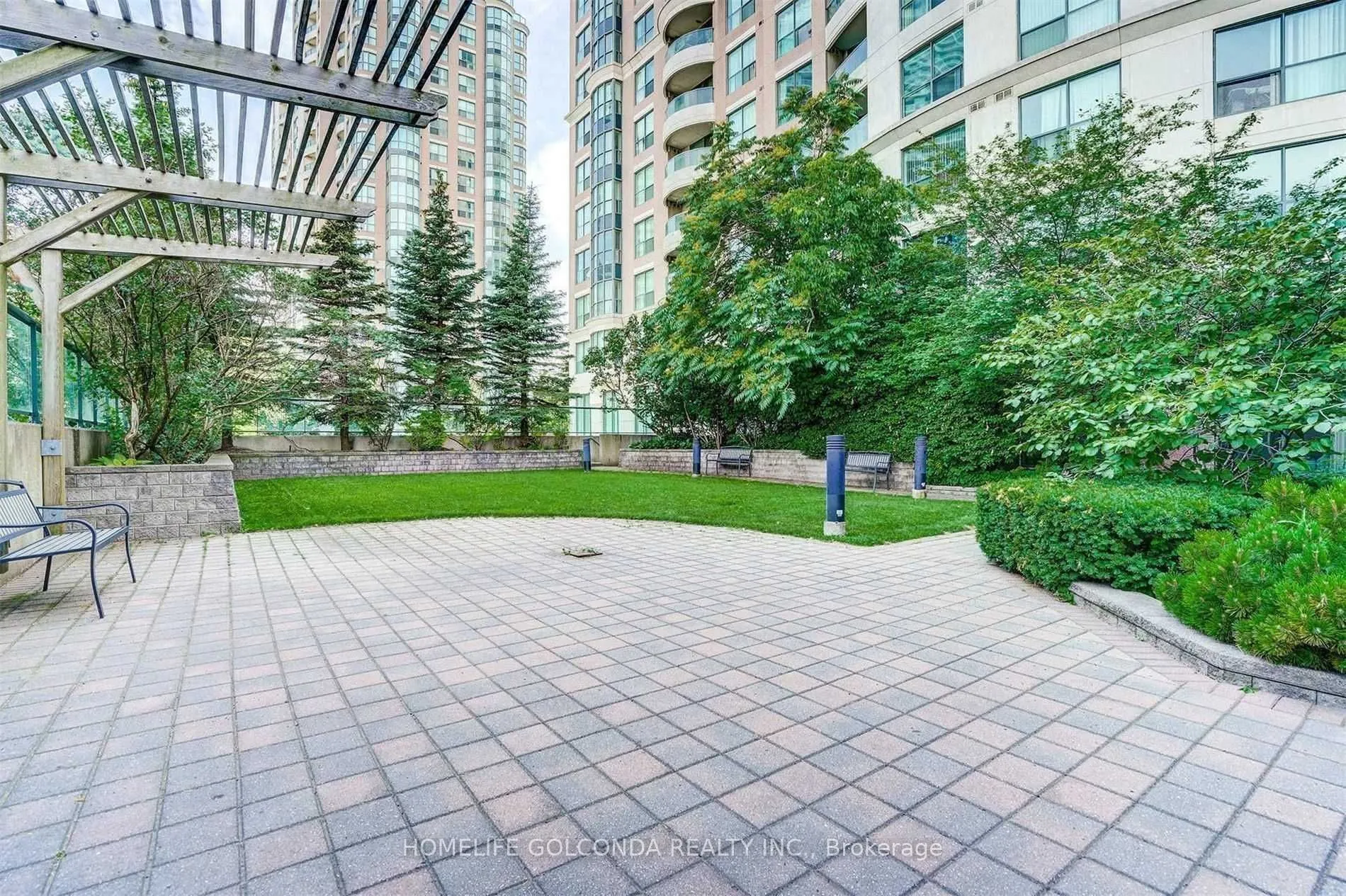 7 Lorraine Drive, #2306
