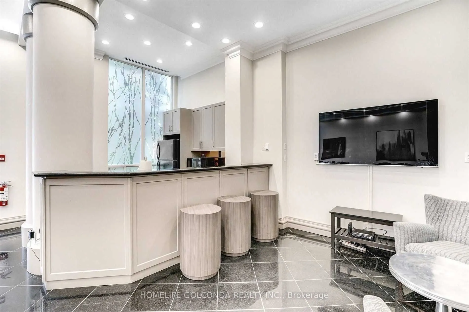 7 Lorraine Drive, #2306