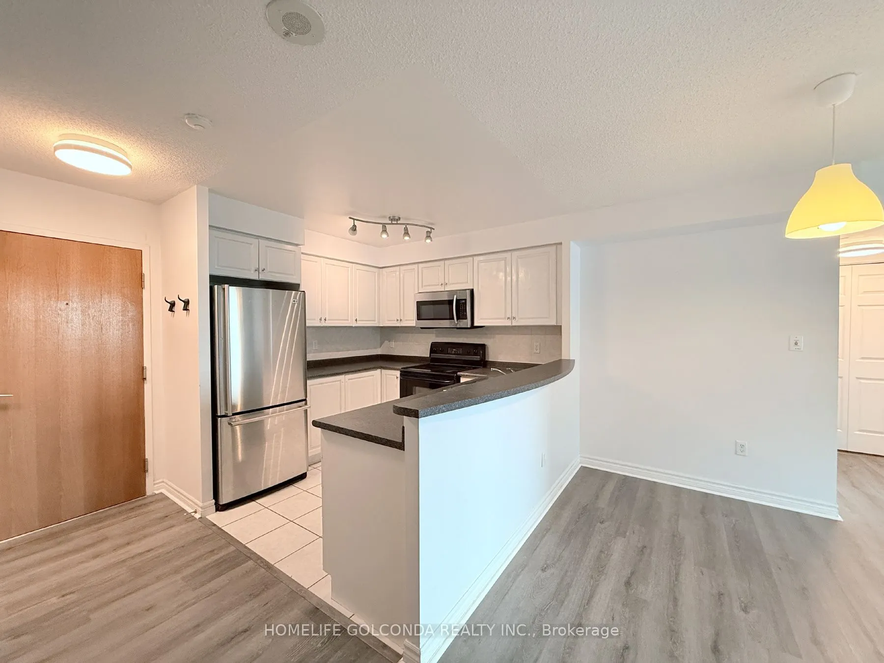 7 Lorraine Drive, #2306