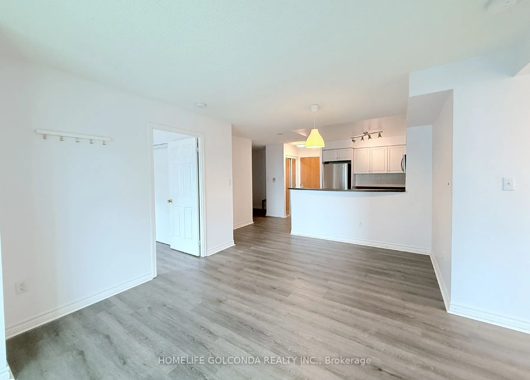 7 Lorraine Drive, #2306