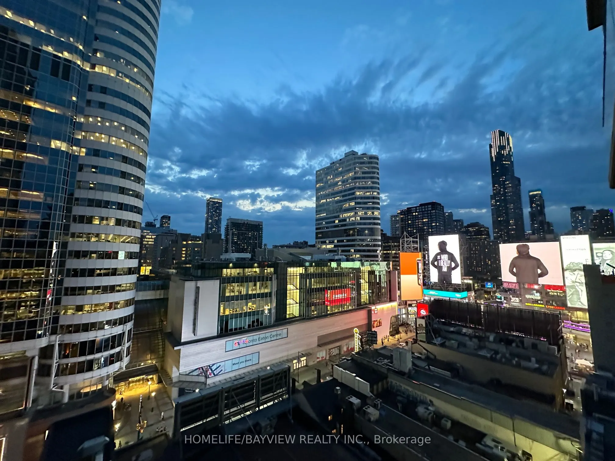 220 Victoria Street, #1408