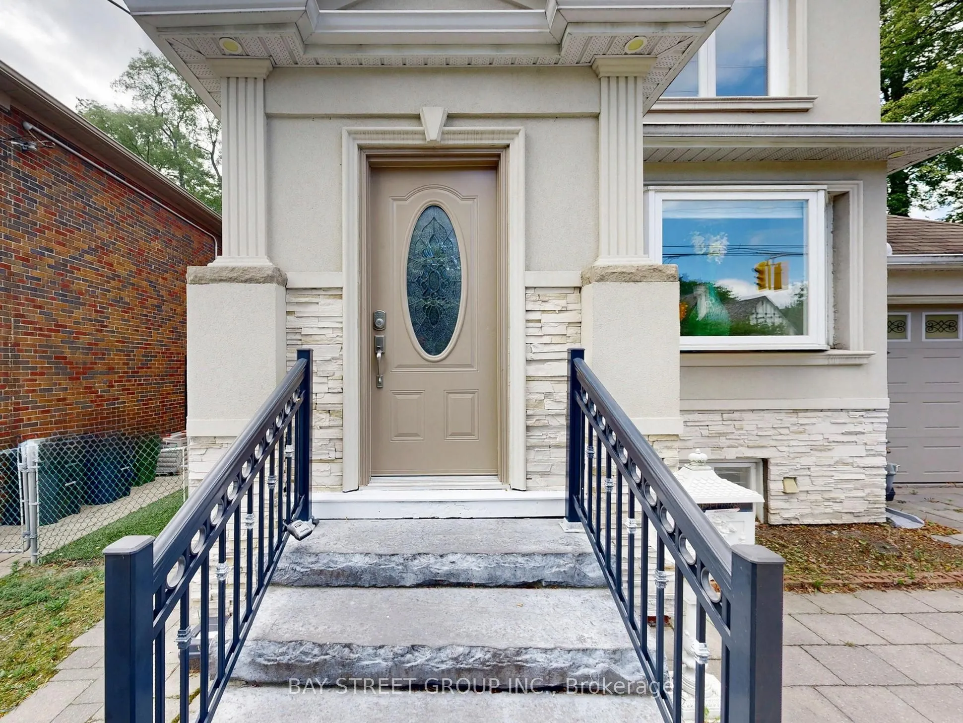 663 Eglinton Avenue E