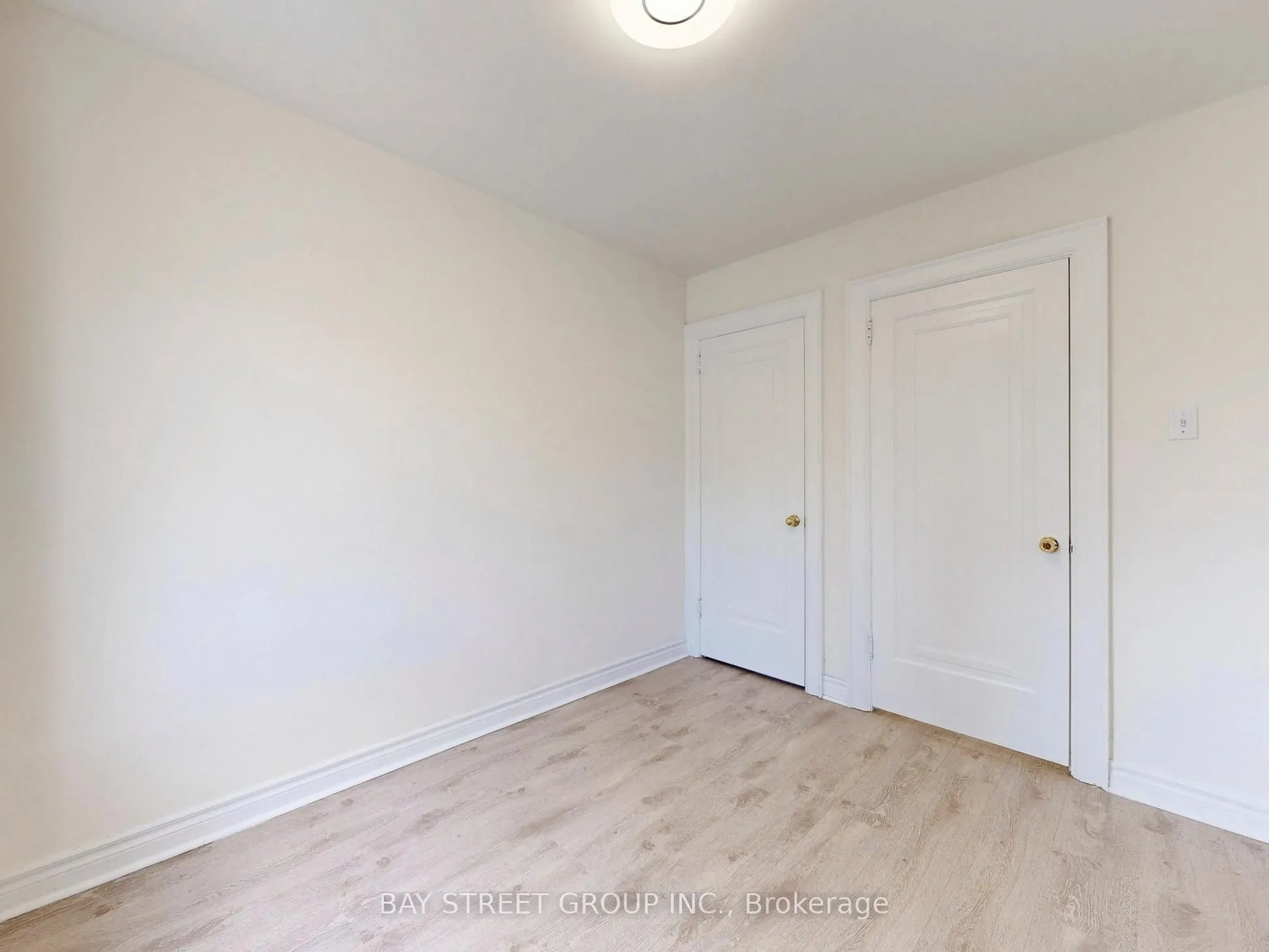 663 Eglinton Avenue E