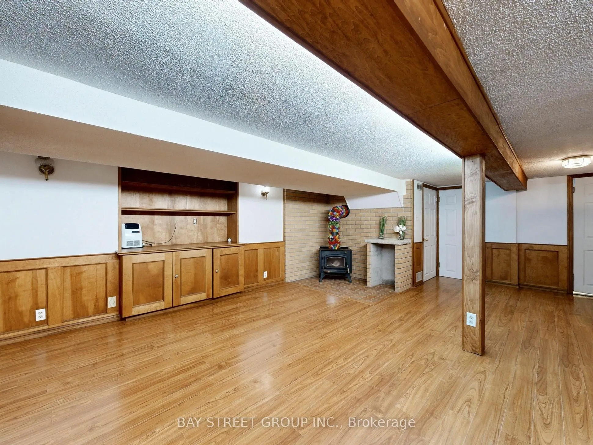 663 Eglinton Avenue E