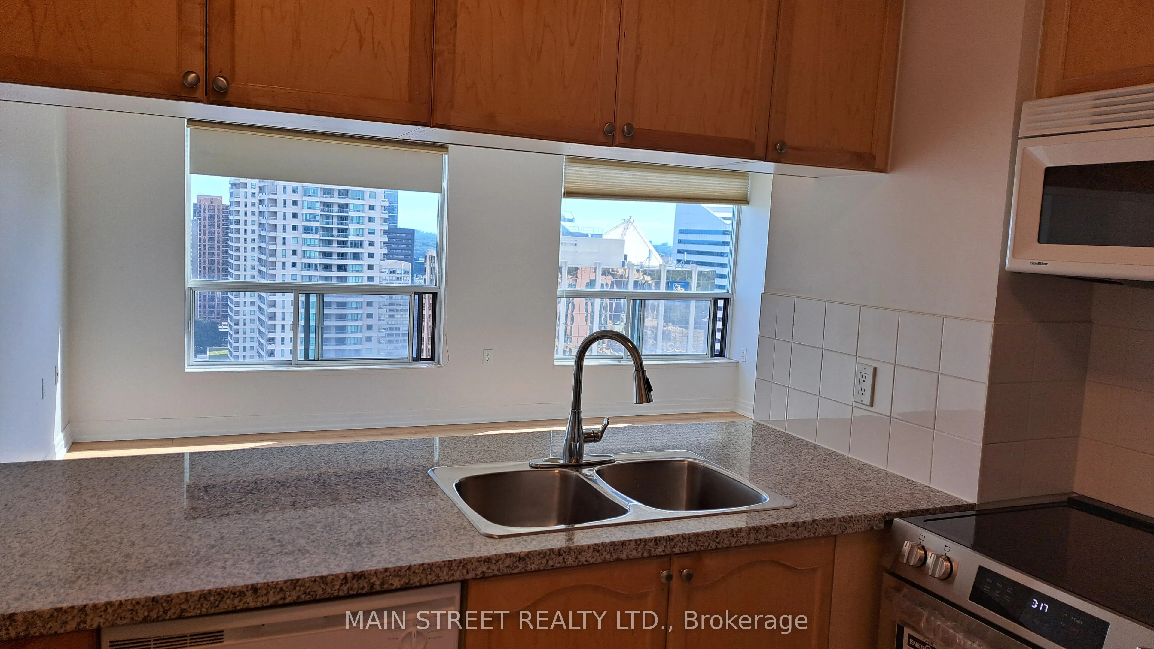 21 Hillcrest Avenue, #3105