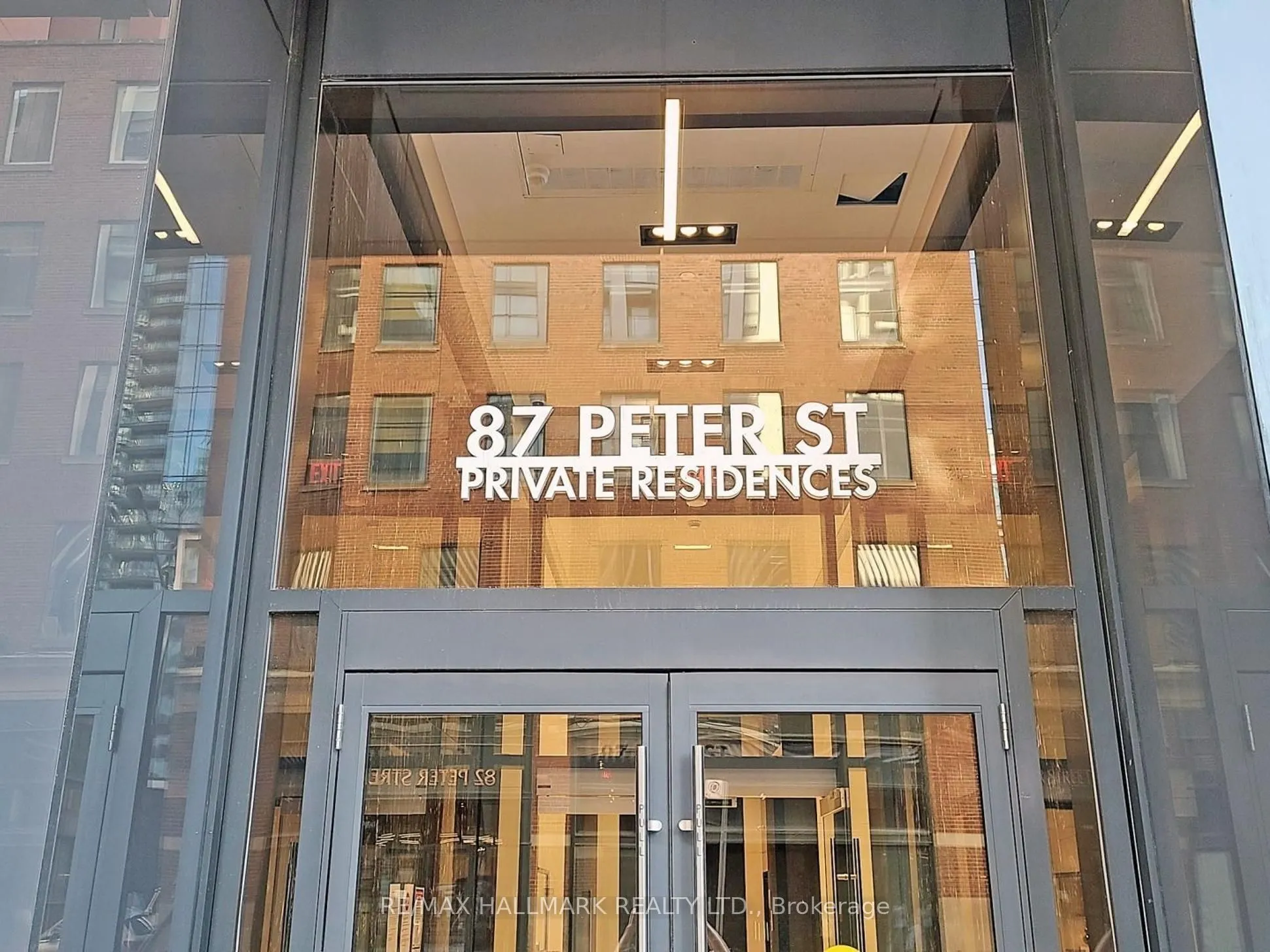 87 Peter Street, #3010