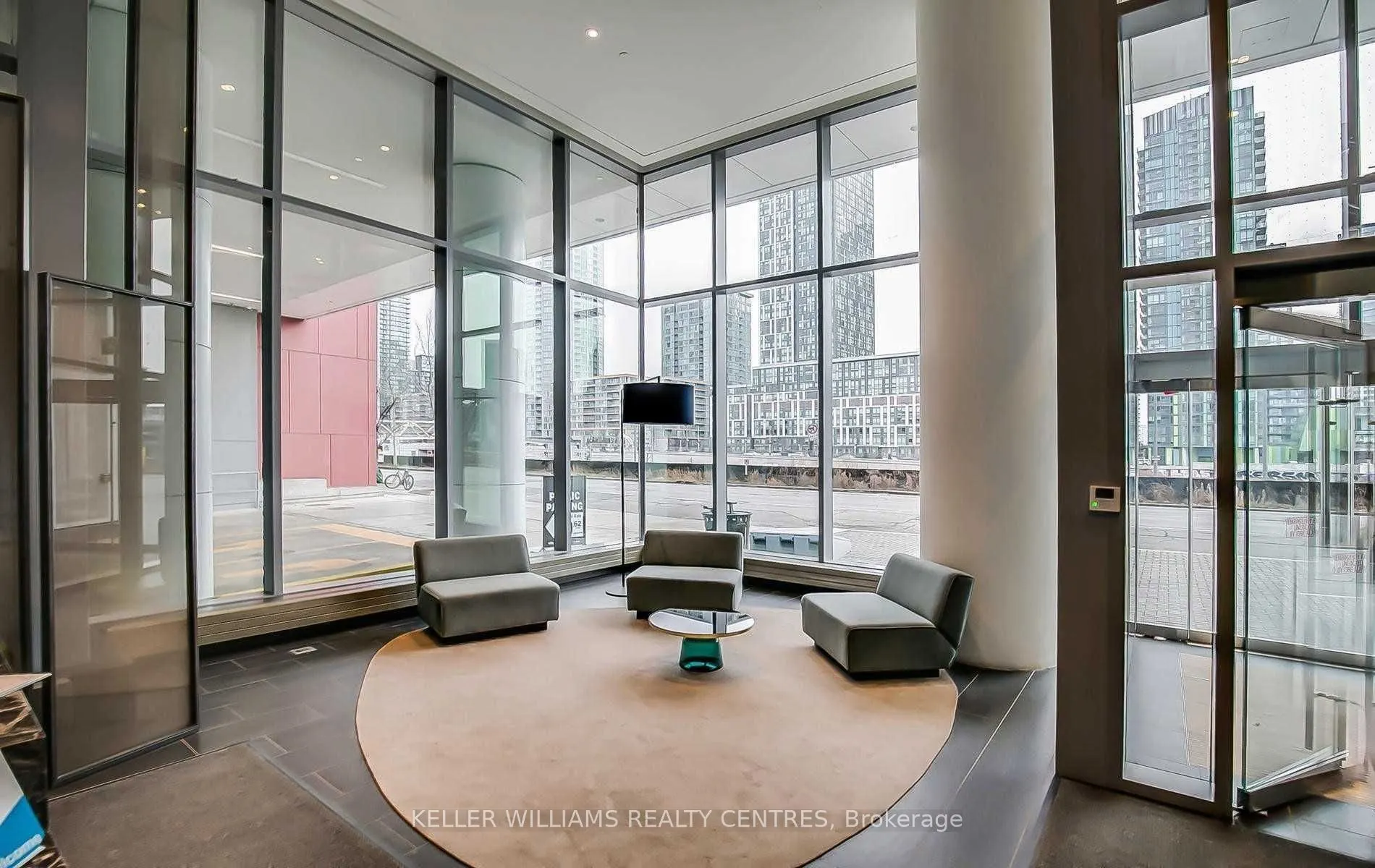 576 Front Street W, #1223E