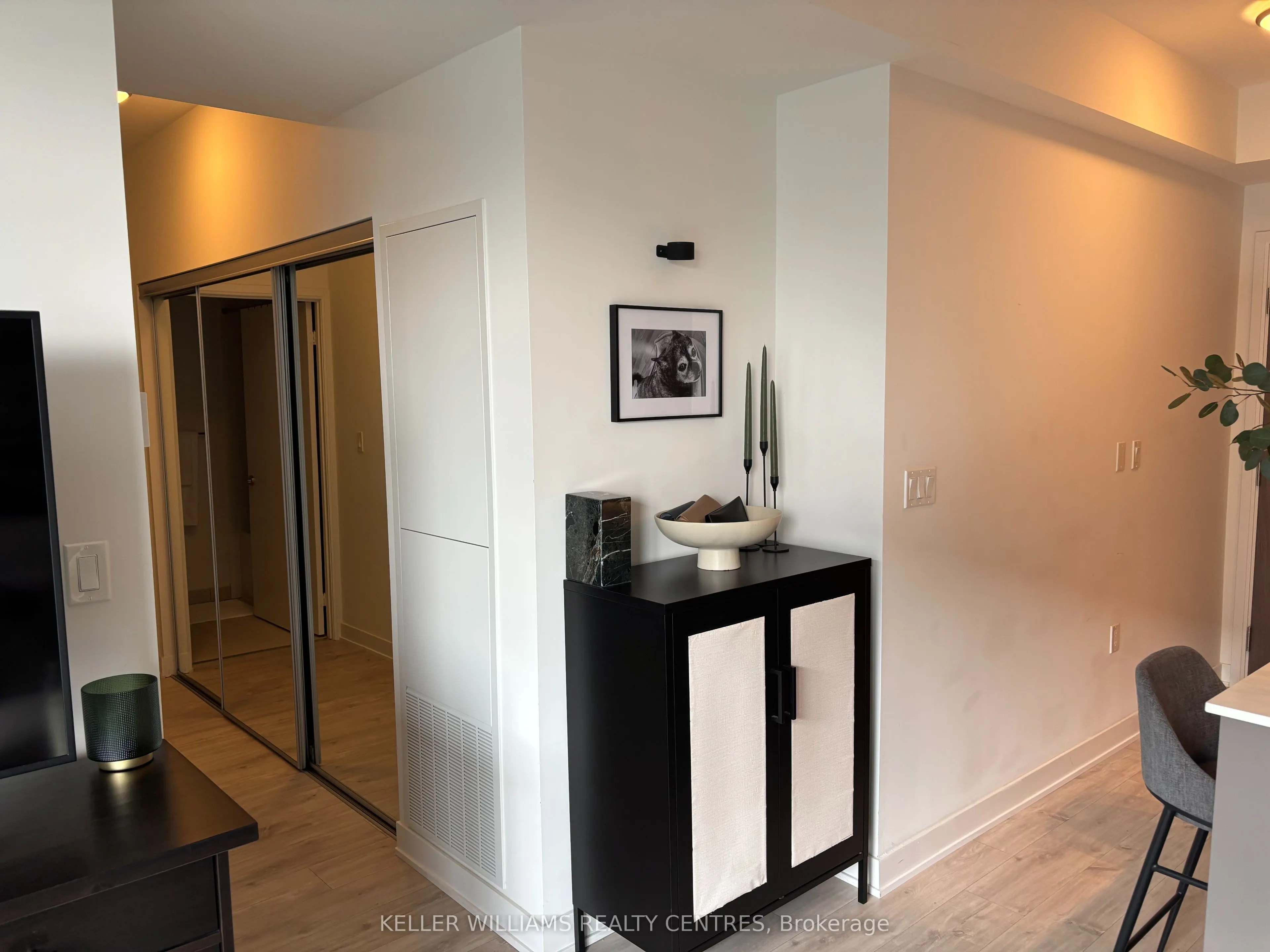 576 Front Street W, #1223E