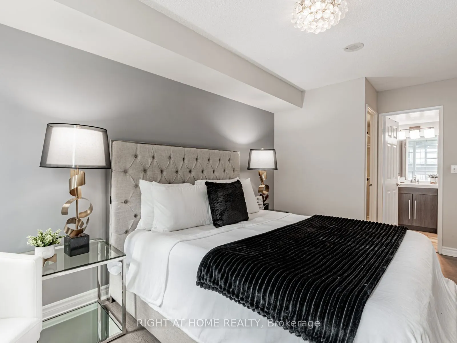 23 Hollywood Avenue, #510