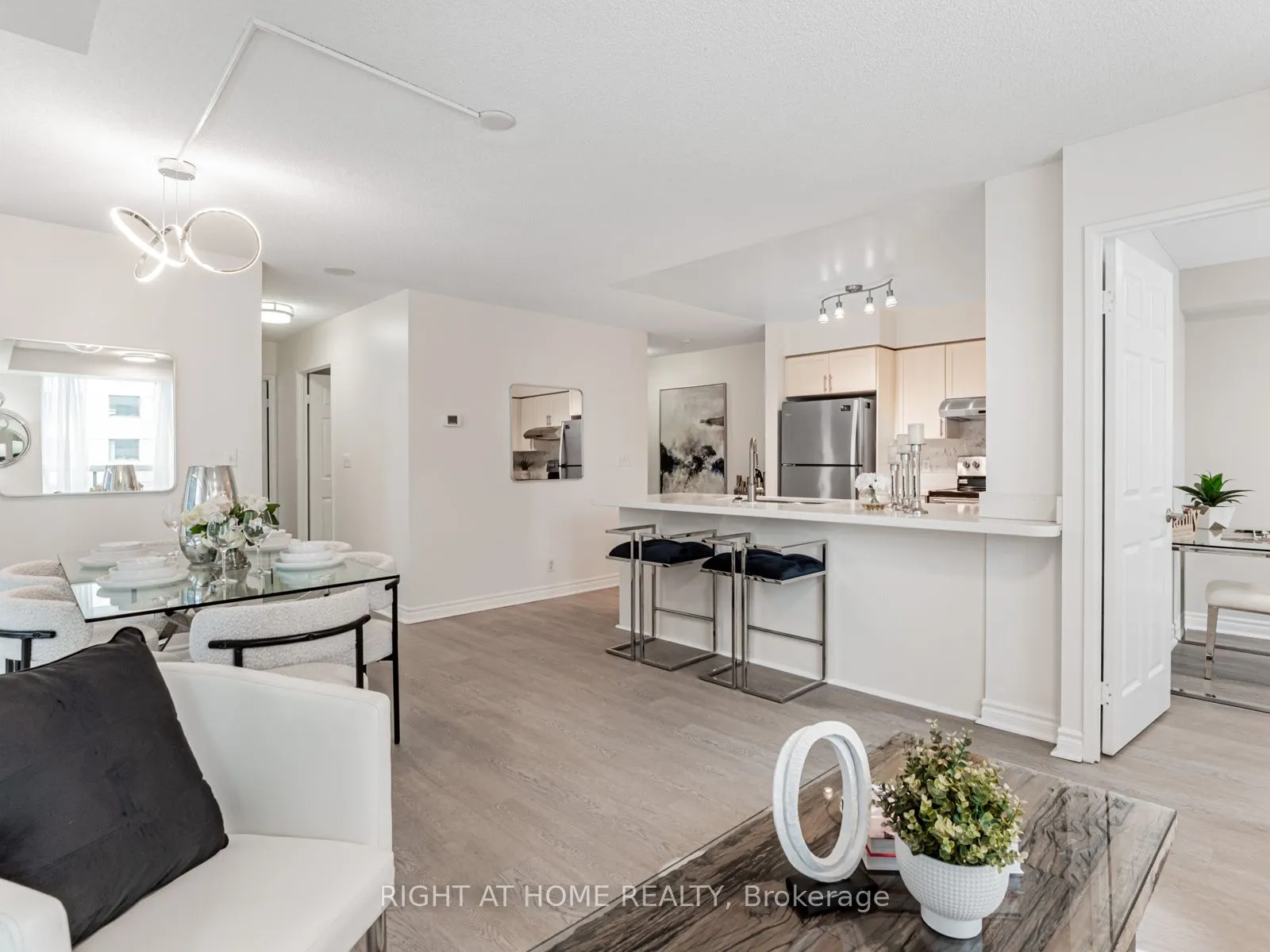23 Hollywood Avenue, #510