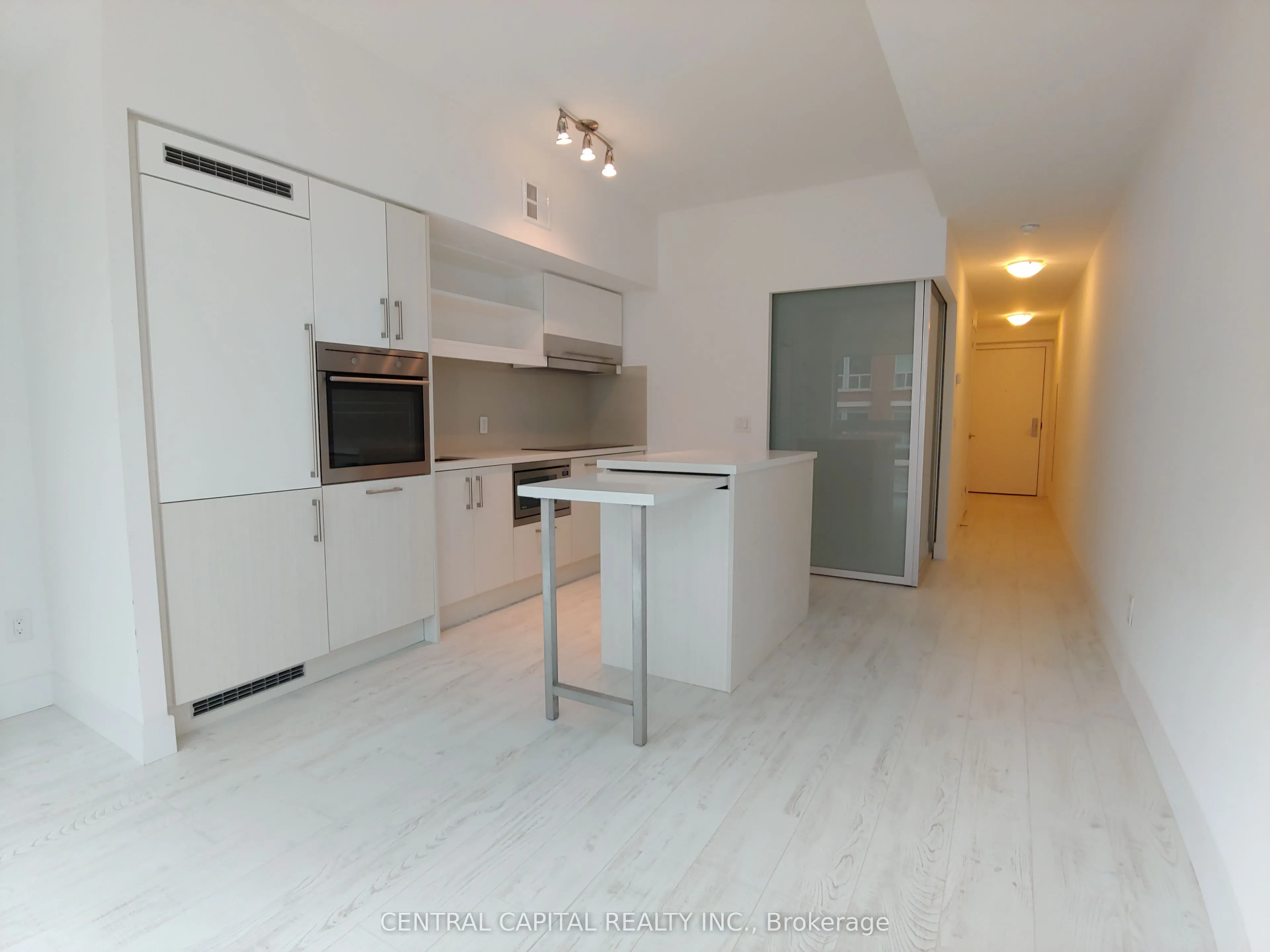 39 Sherbourne Street, #308