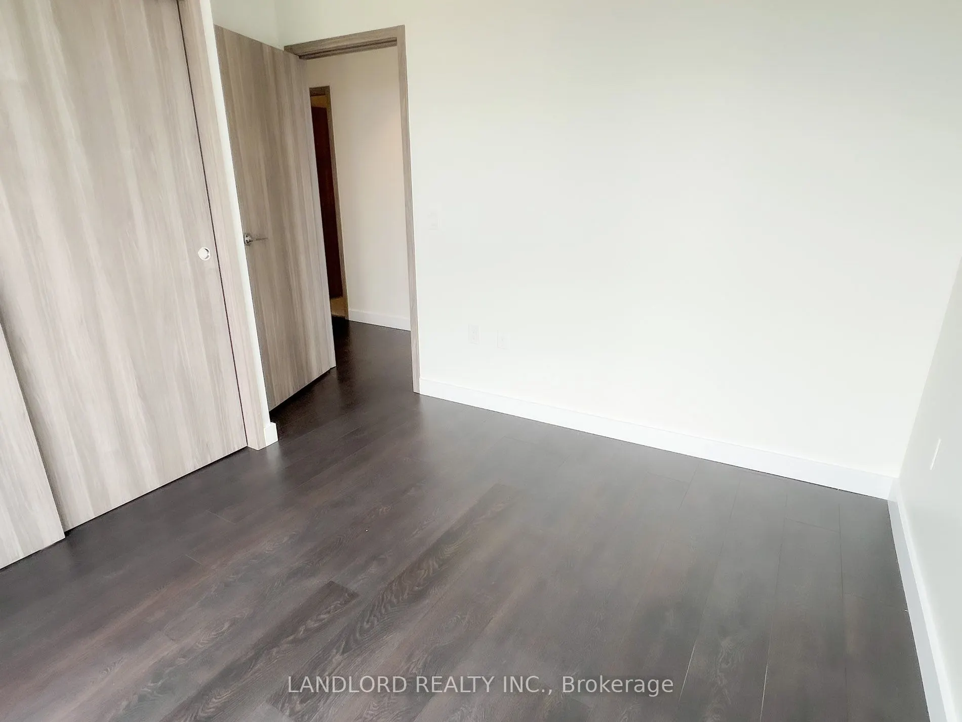 85 Mcmahon Drive, #3707