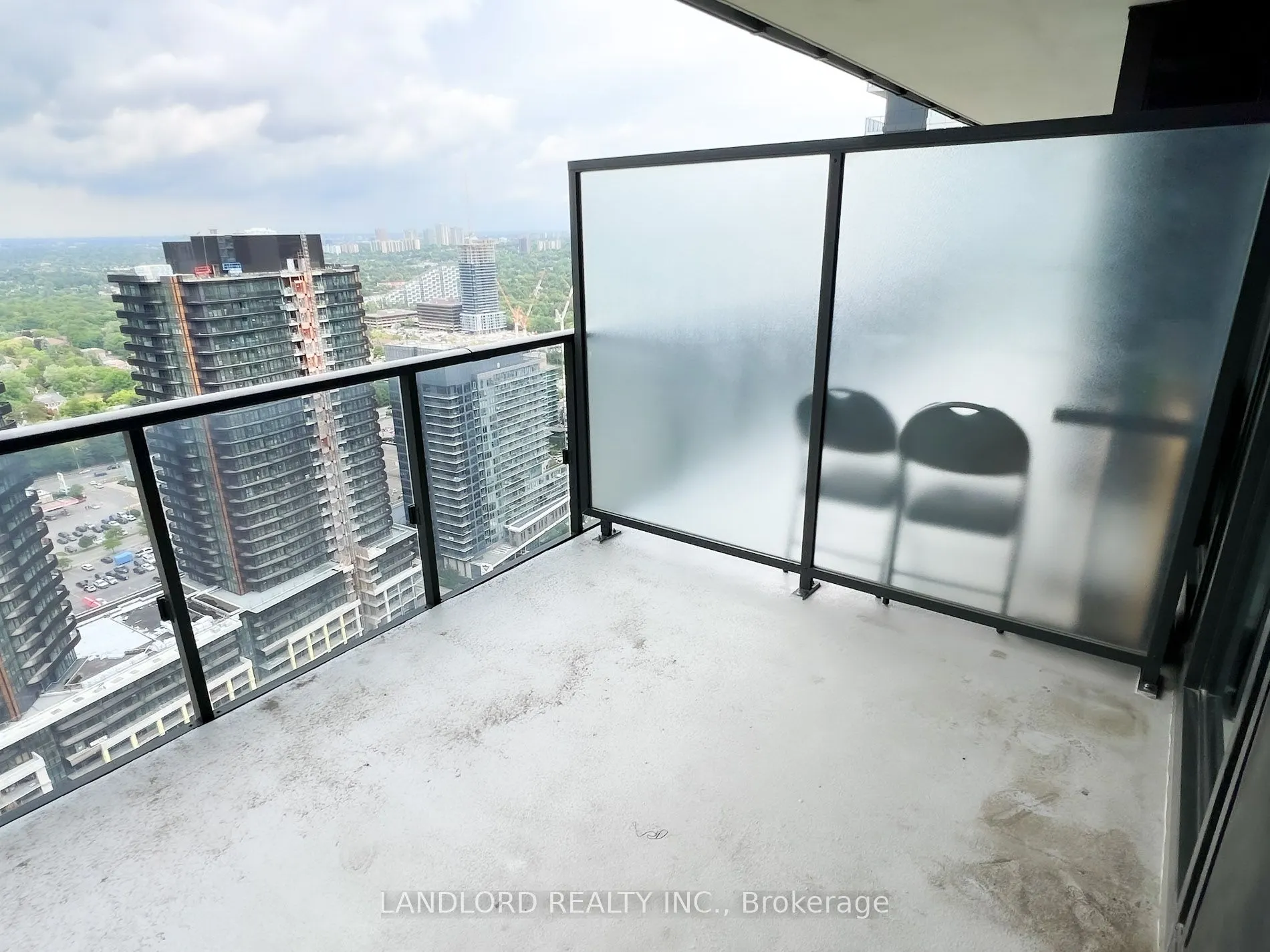85 Mcmahon Drive, #3707