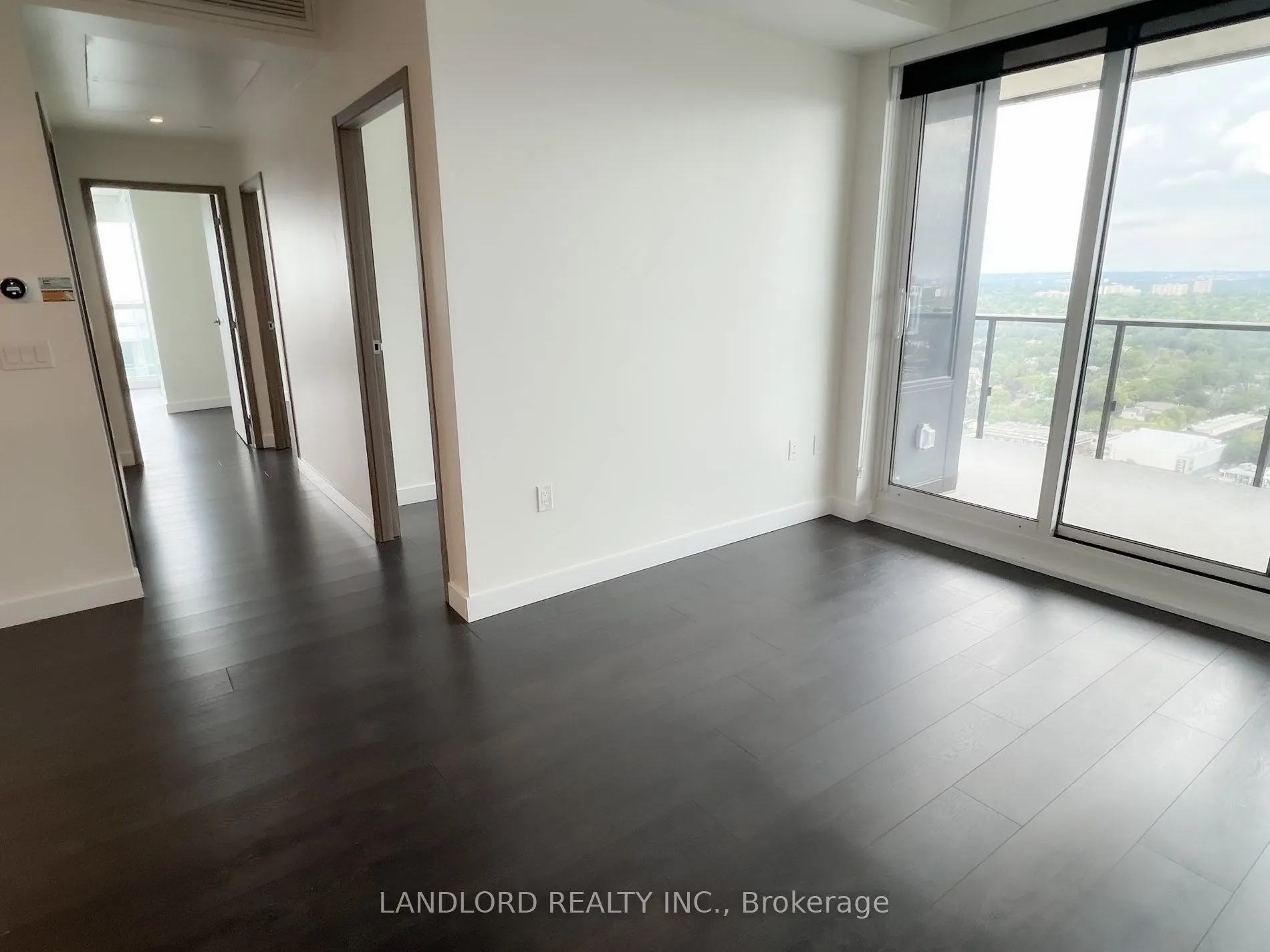 85 Mcmahon Drive, #3707
