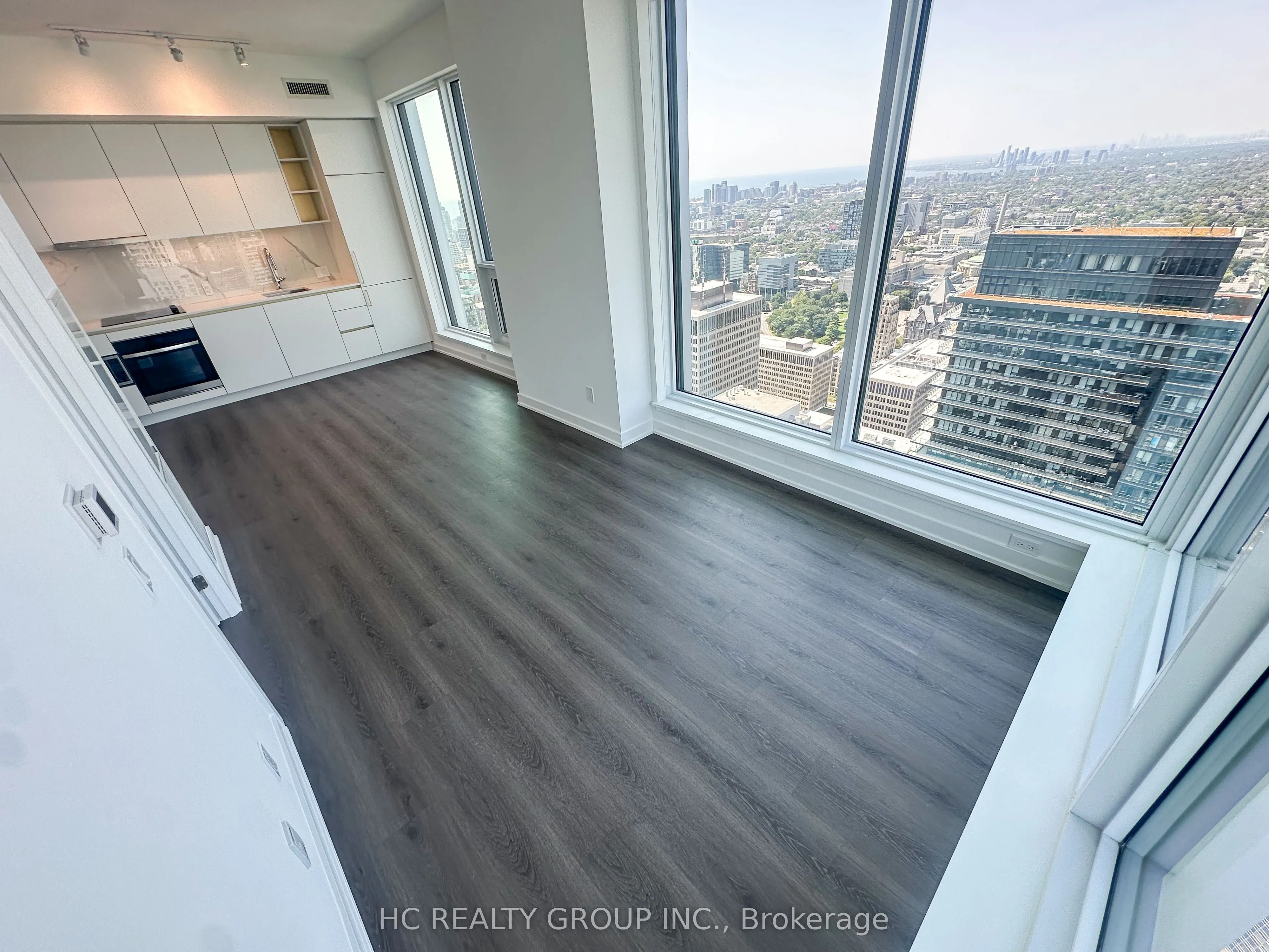 8 Wellesley Street W, #5903