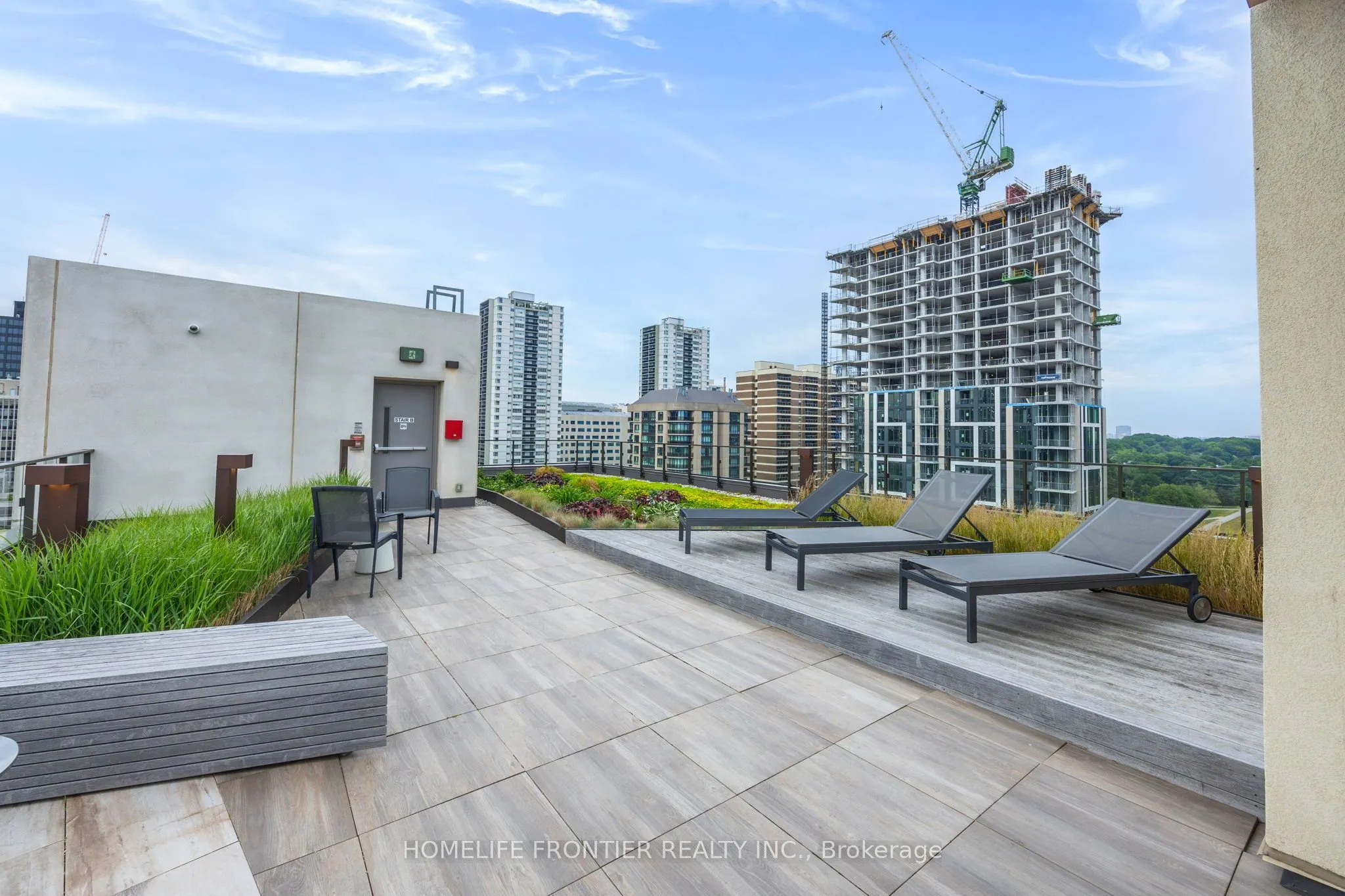 6 Jackes Avenue, #401