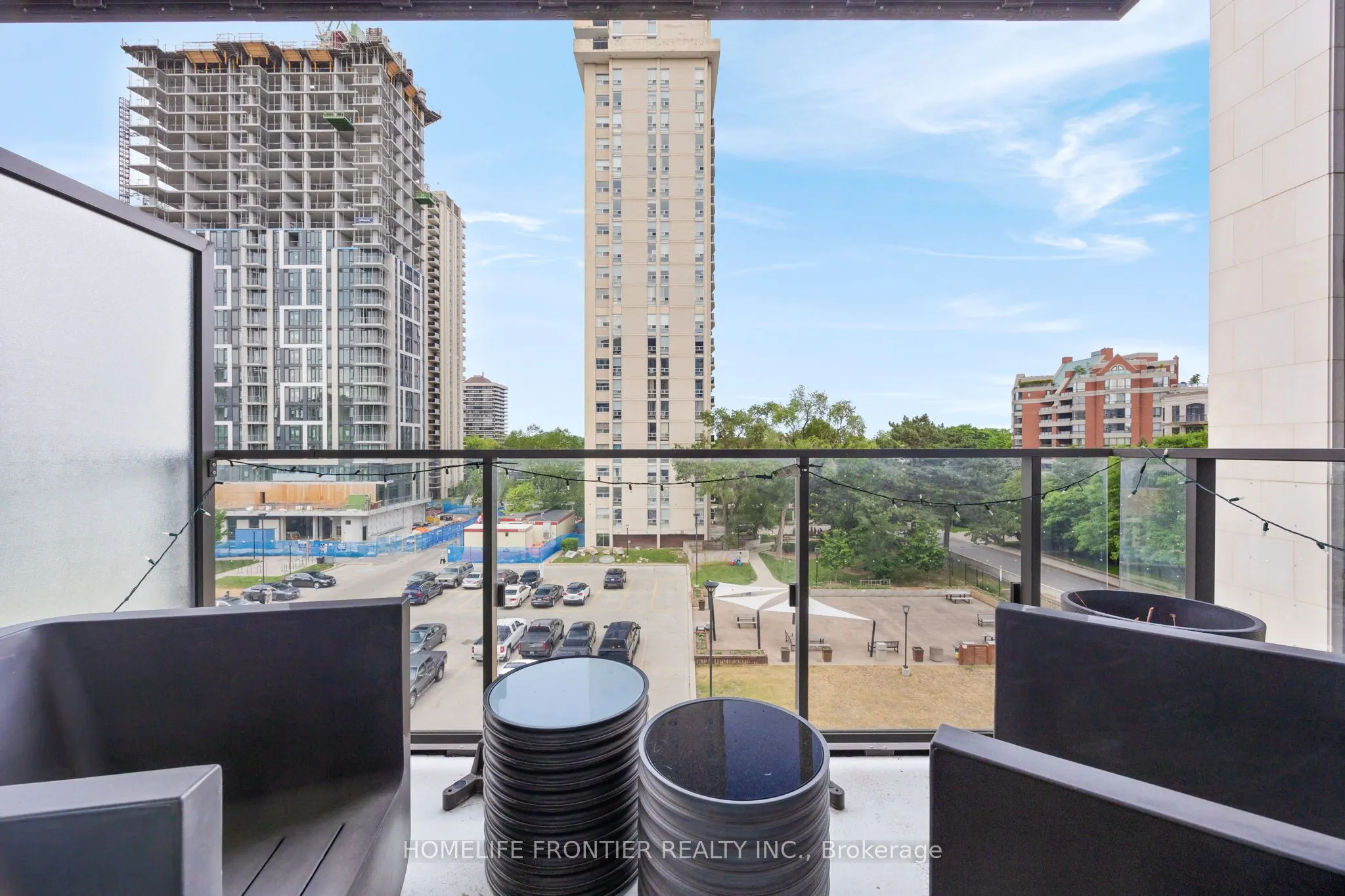 6 Jackes Avenue, #401