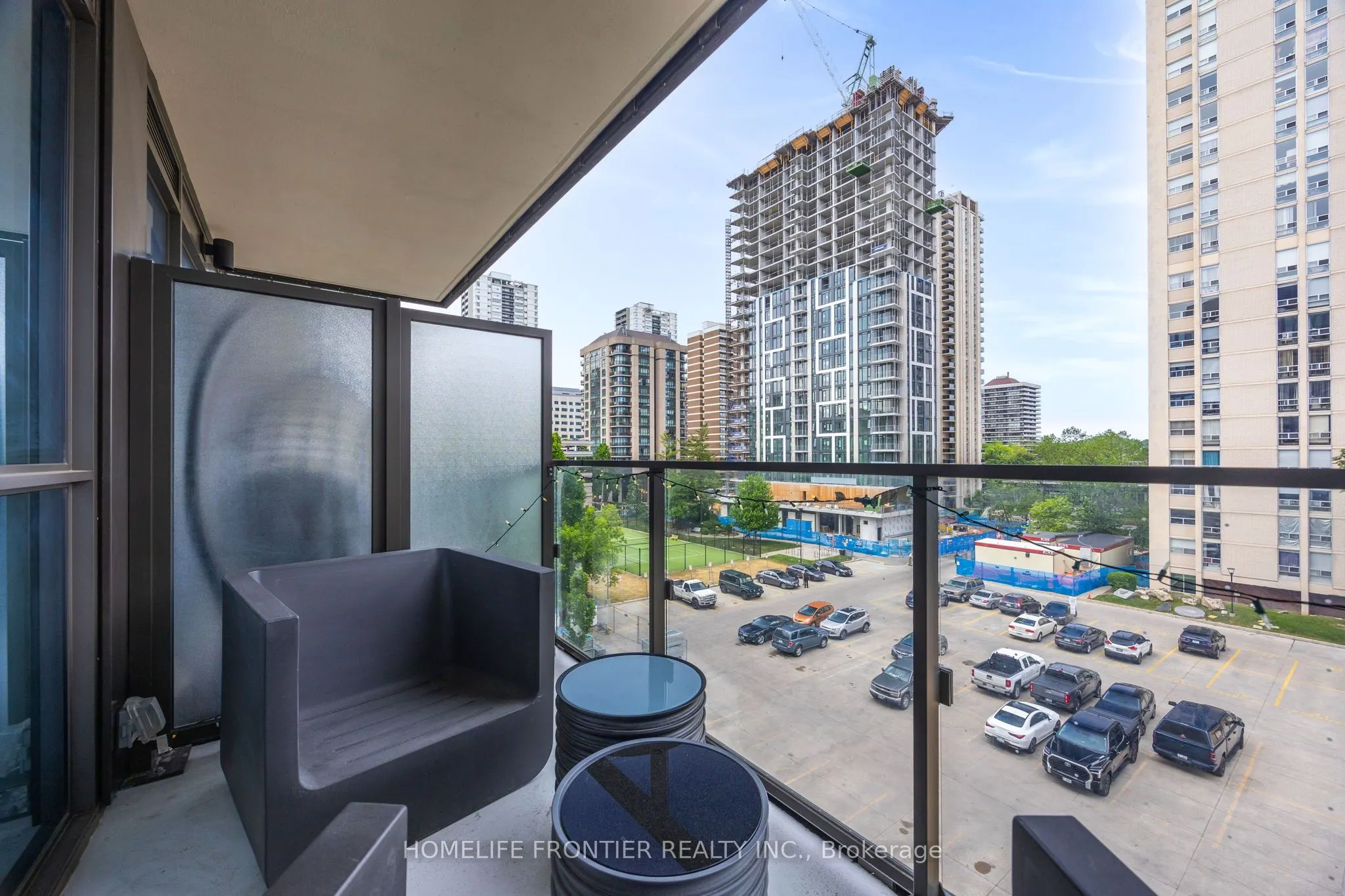 6 Jackes Avenue, #401