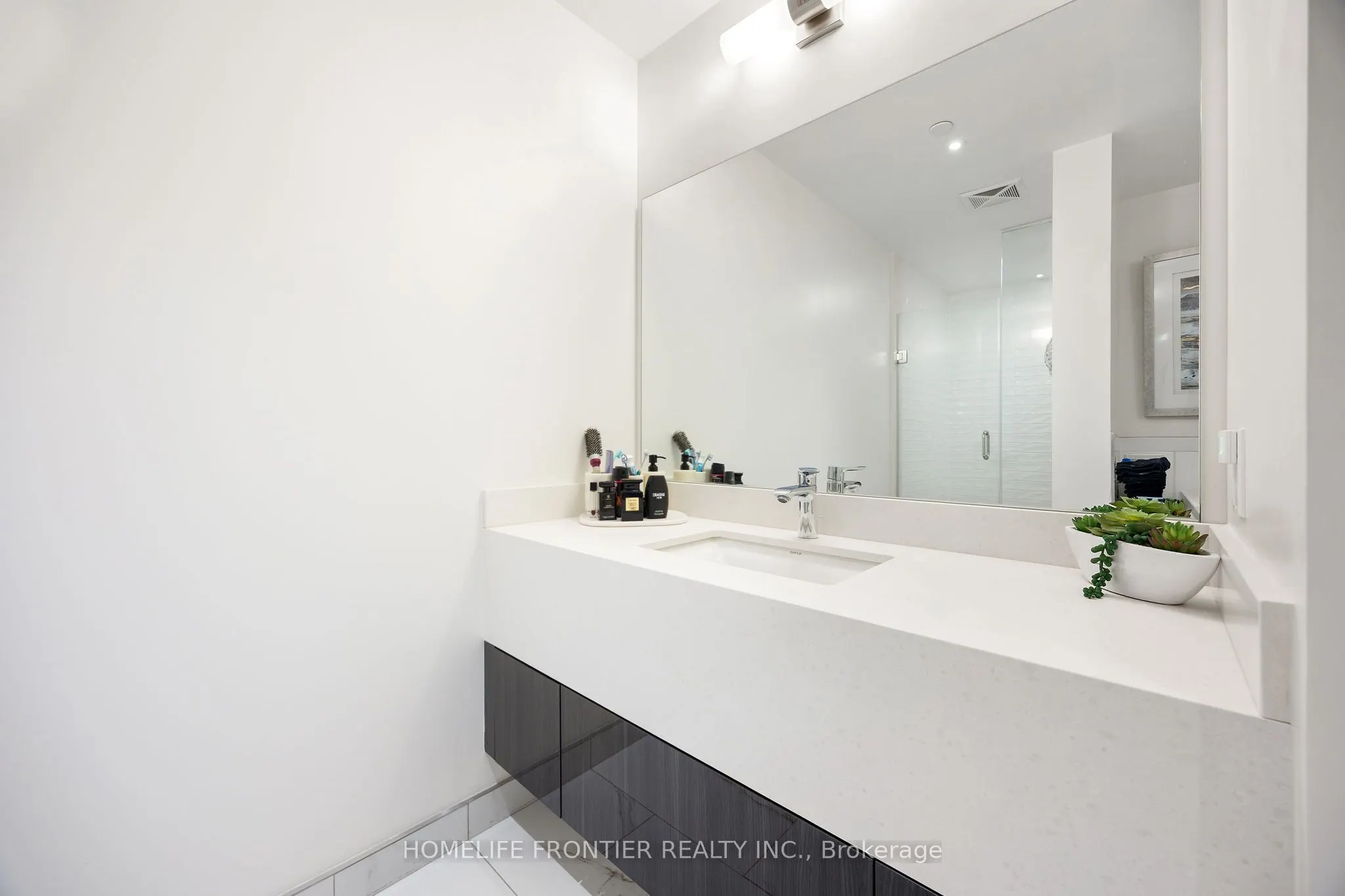 6 Jackes Avenue, #401