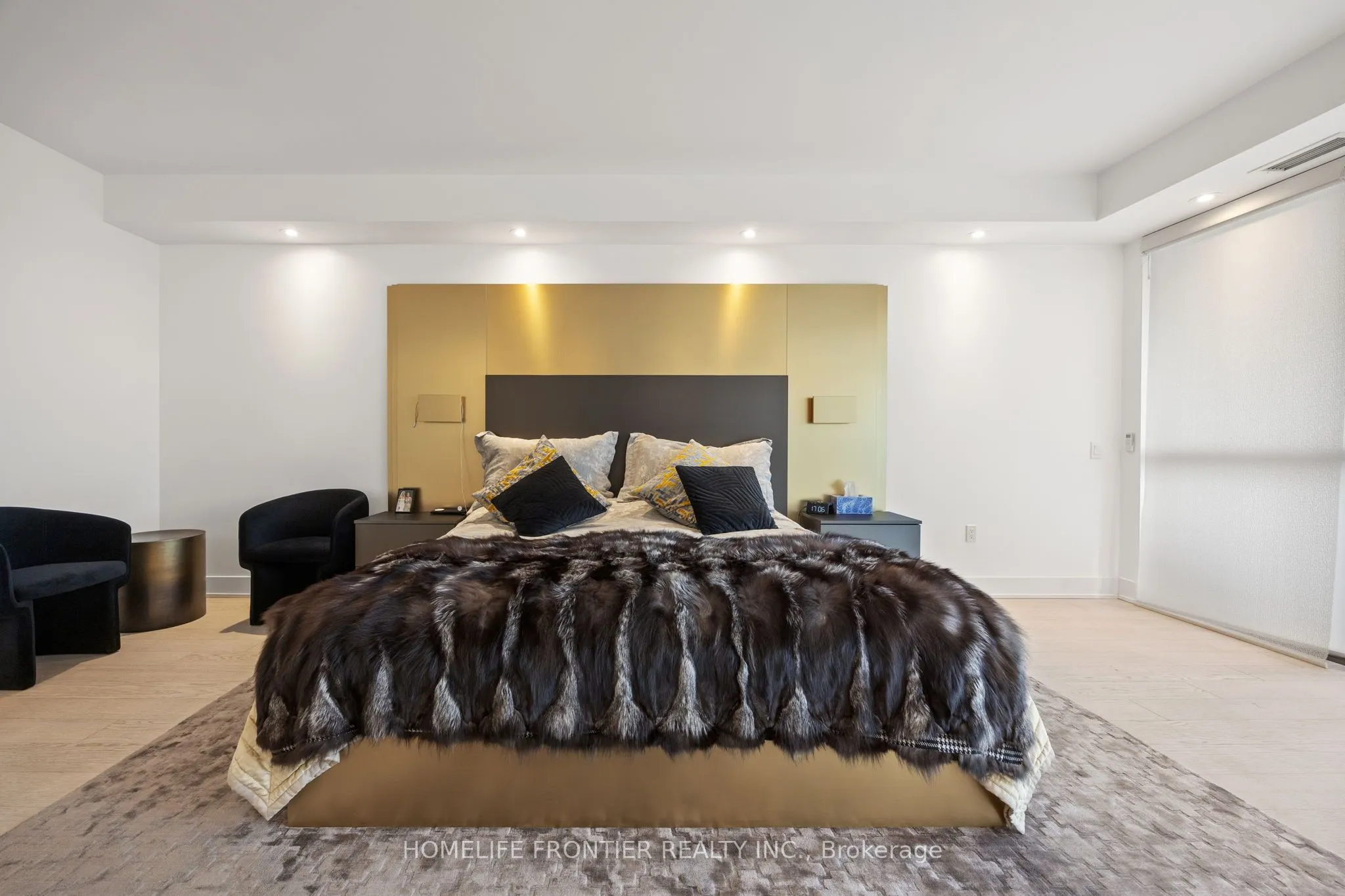 6 Jackes Avenue, #401