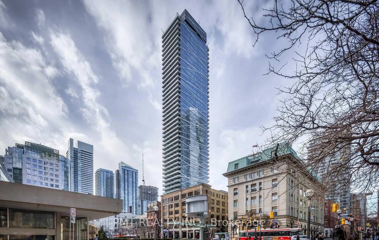 224 King Street W, #2702