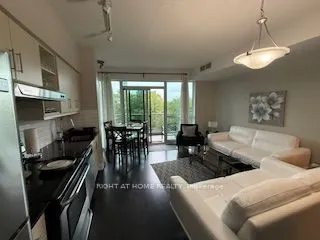 160 Vanderhoof Avenue, #302