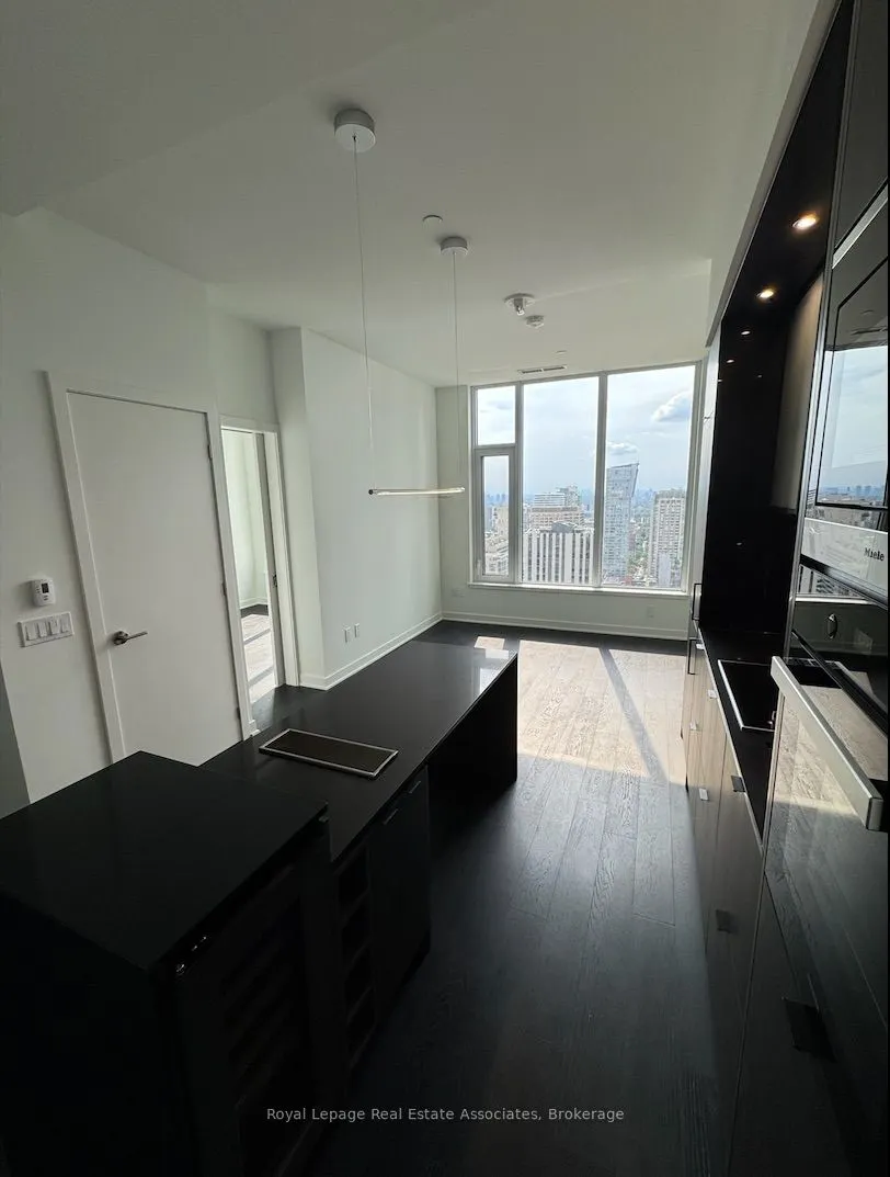 11 Yorkville Avenue, #2909