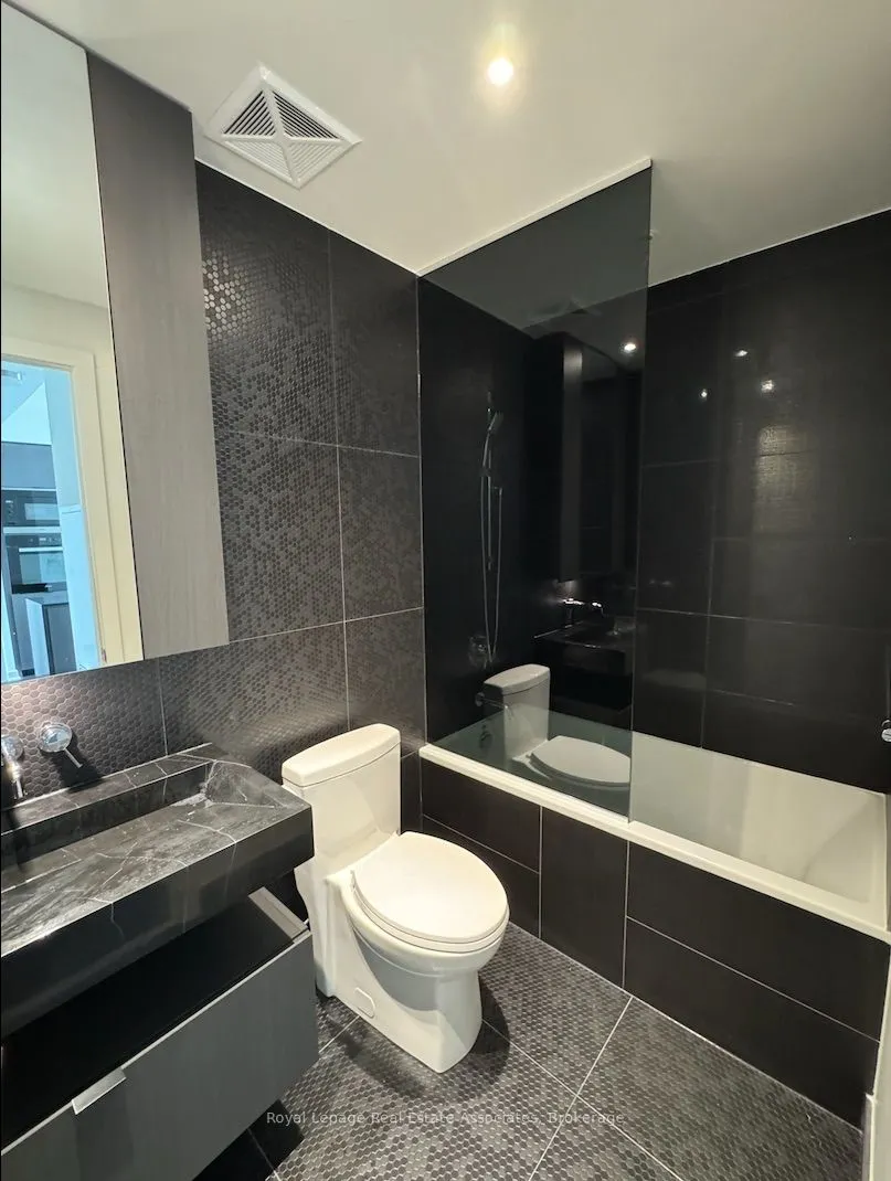 11 Yorkville Avenue, #2909