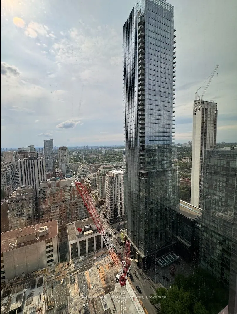 11 Yorkville Avenue, #2909