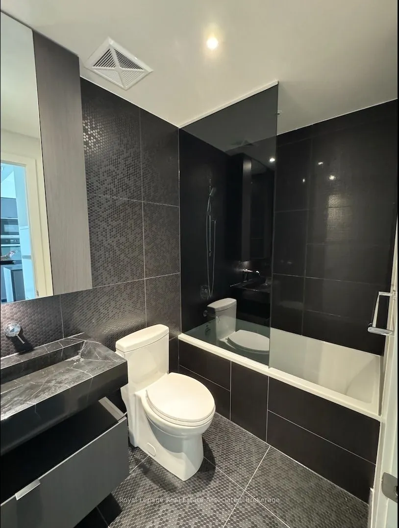 11 Yorkville Avenue, #2909