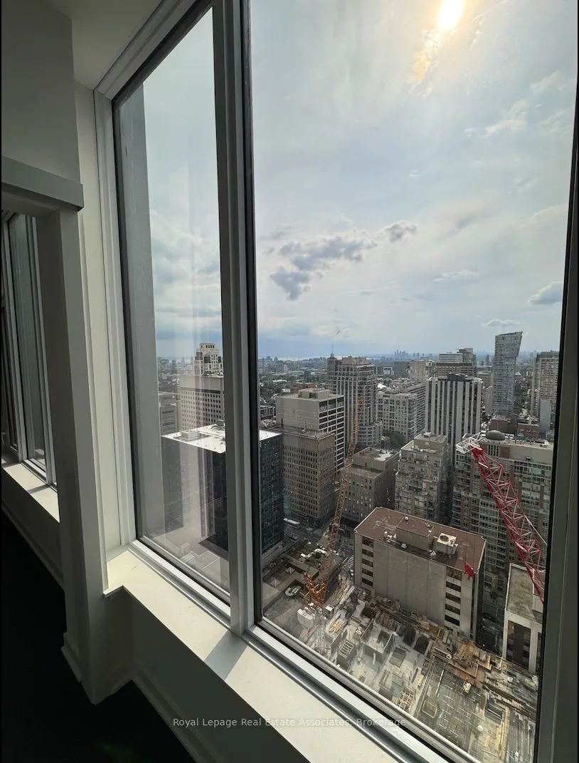 11 Yorkville Avenue, #2909