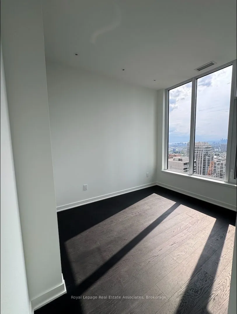 11 Yorkville Avenue, #2909