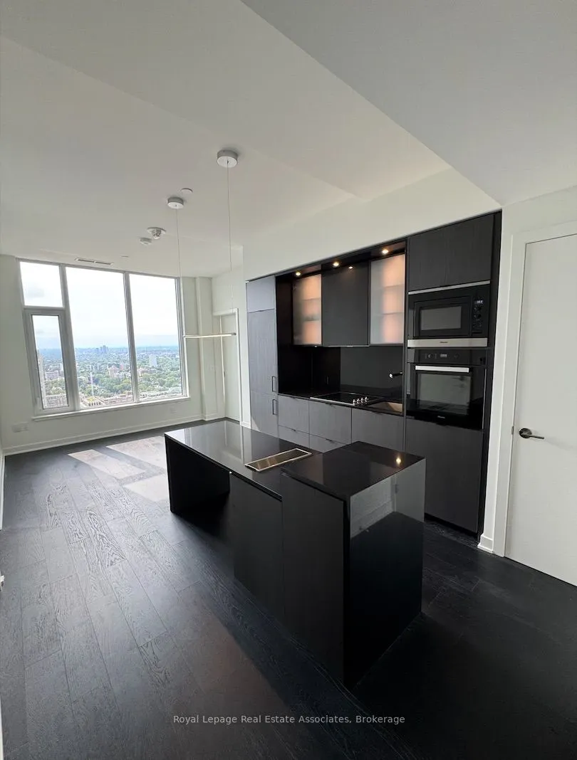 11 Yorkville Avenue, #2909