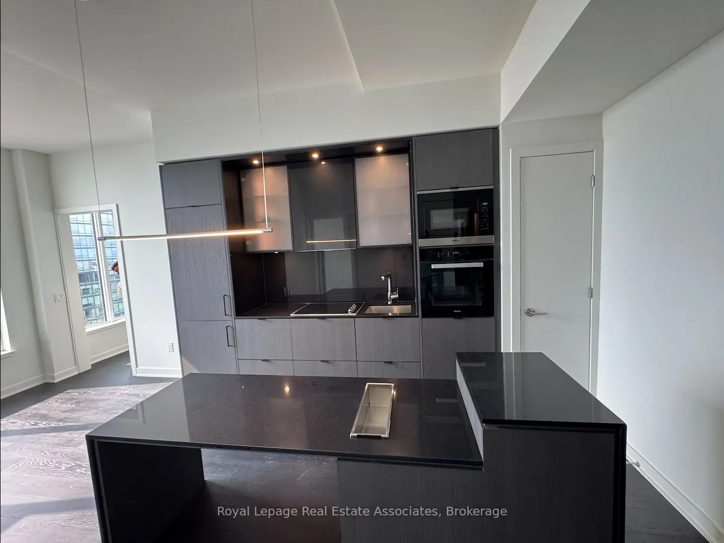 11 Yorkville Avenue, #2909