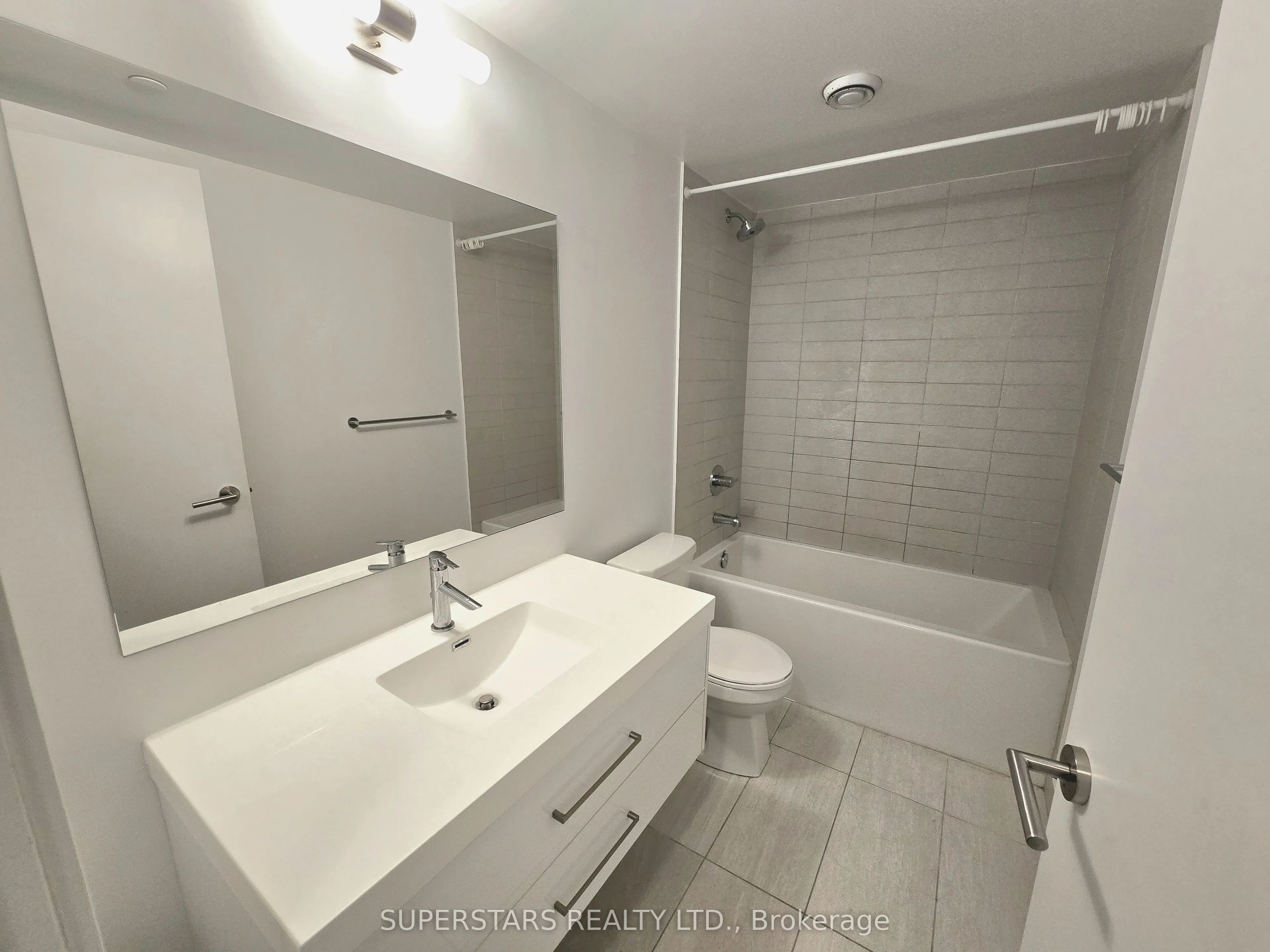 403 Church Street, #306