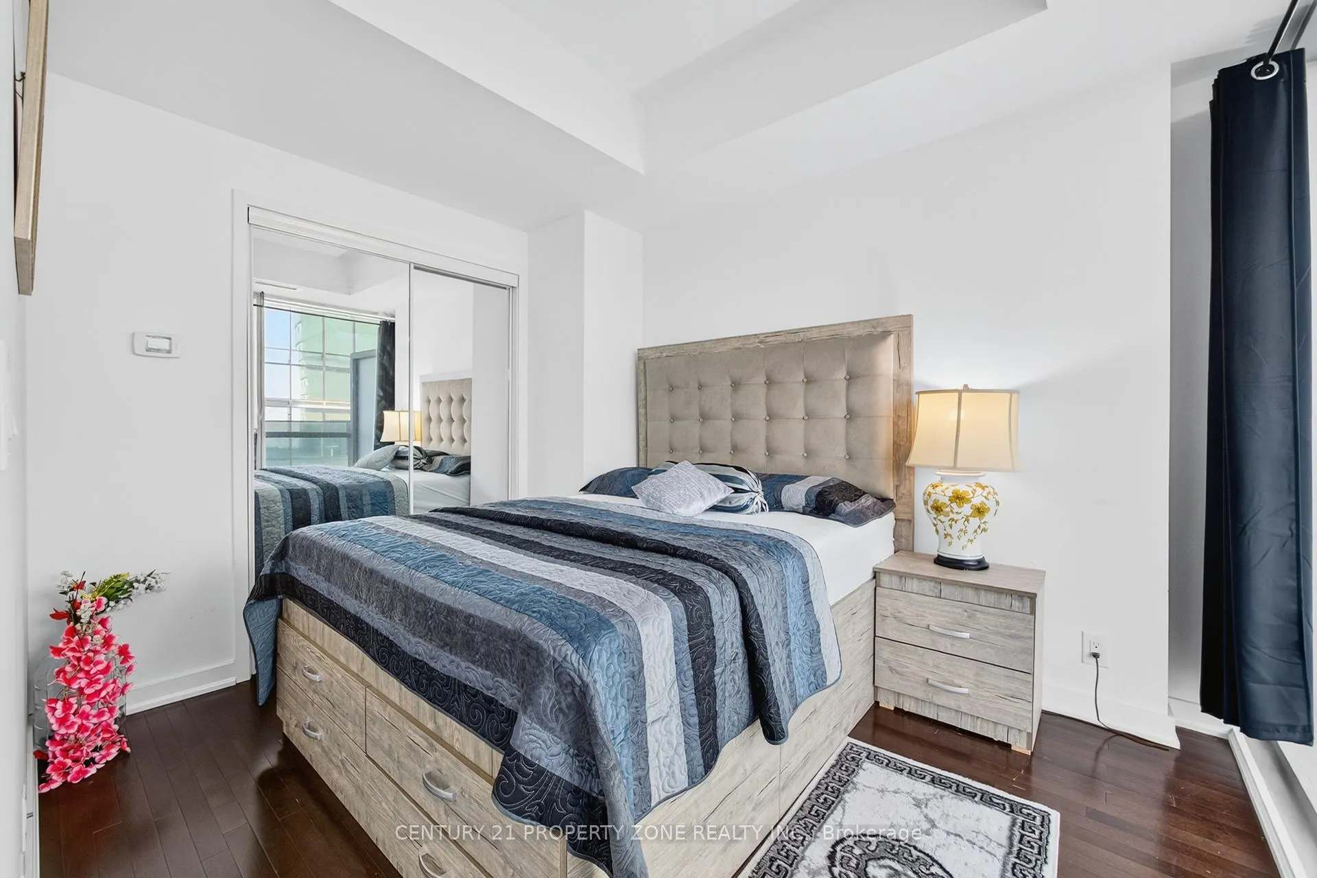 14 York Street, #4409