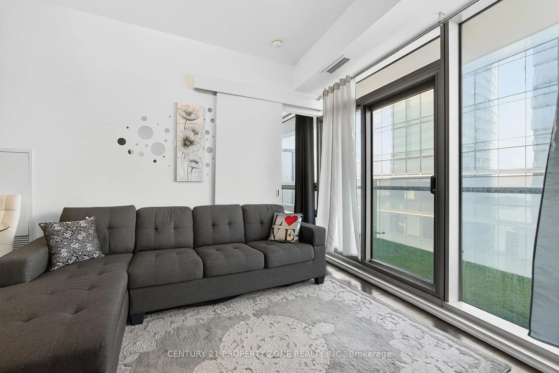 14 York Street, #4409