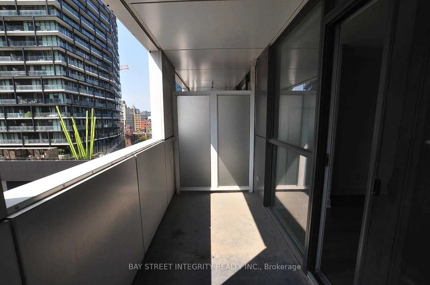 318 Richmond Street W, #915