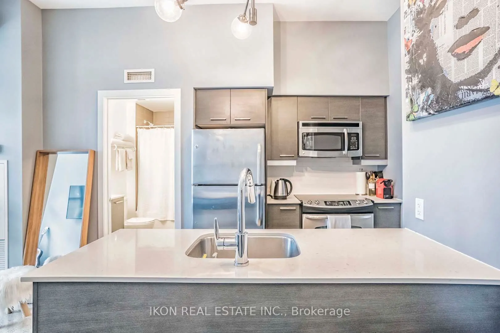 510 King Street E, #202