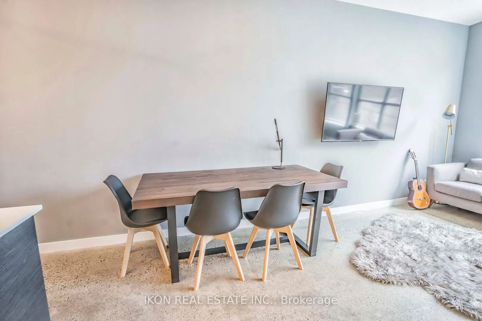 510 King Street E, #202