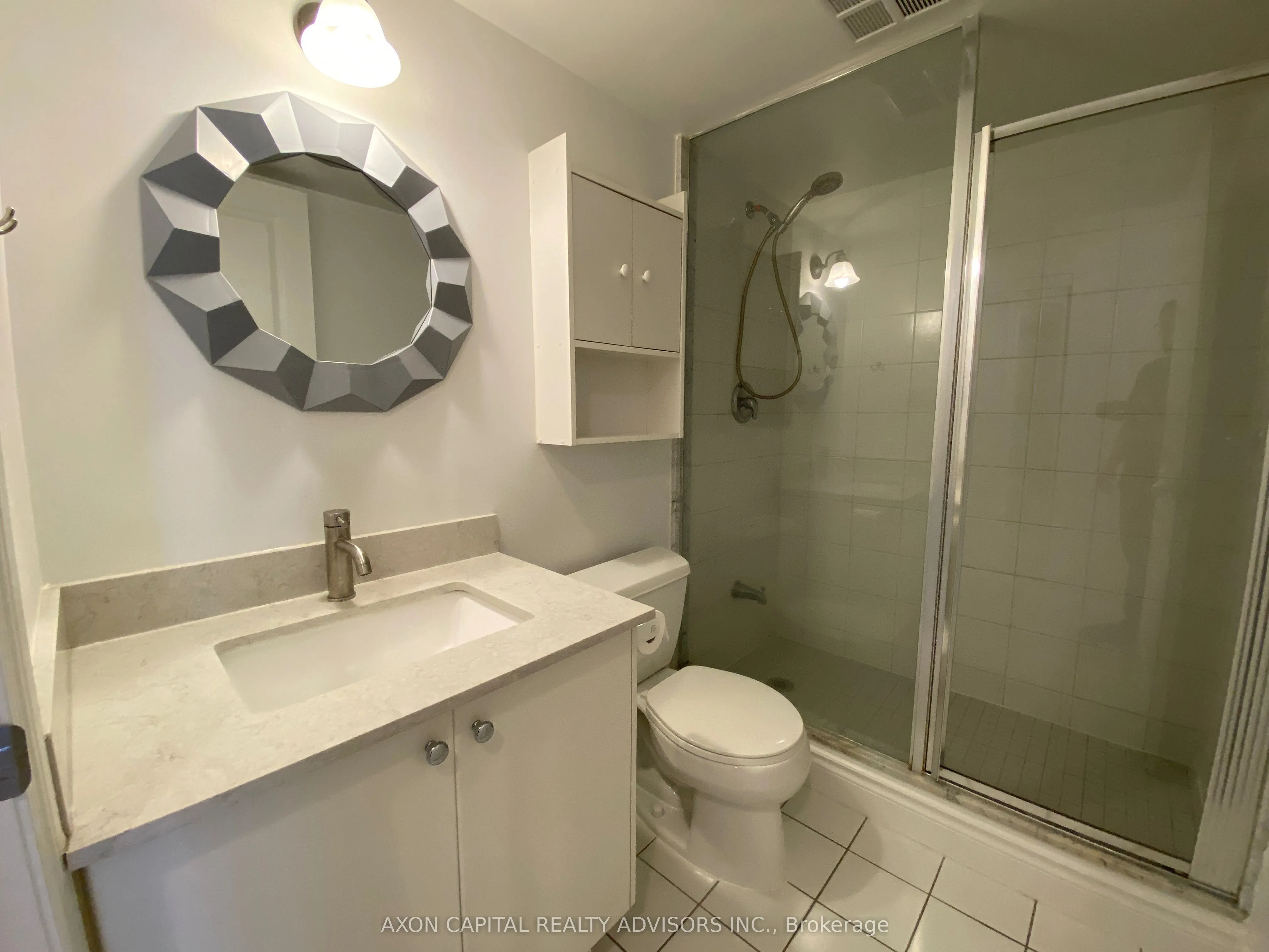 801 Bay Street, #902