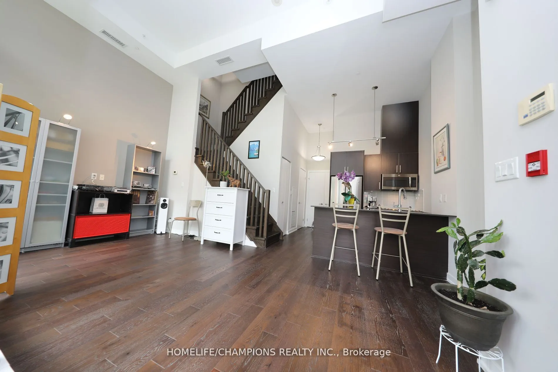 20 Bruyeres Mews, #Th10